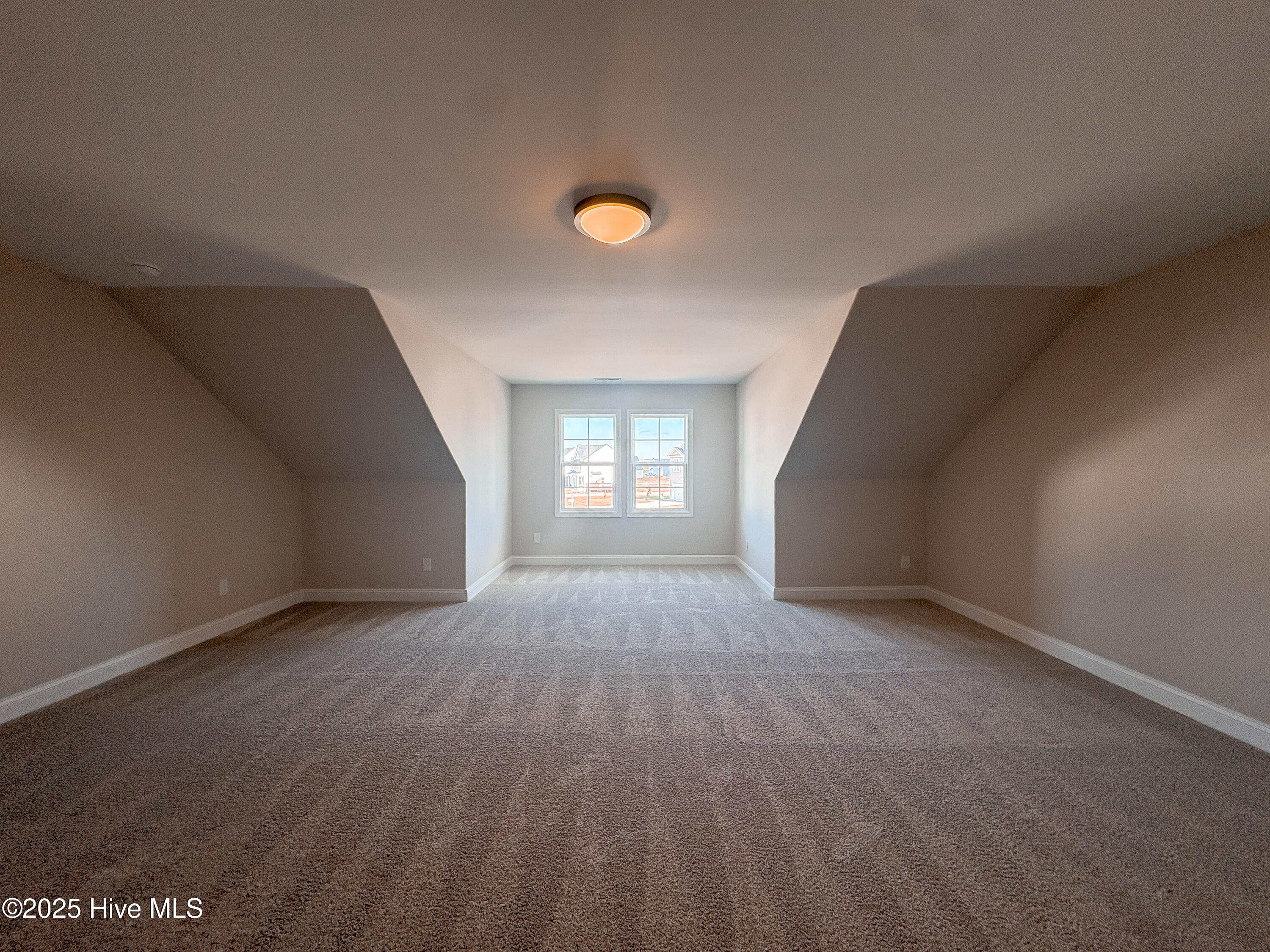 100544649 | Photo 27