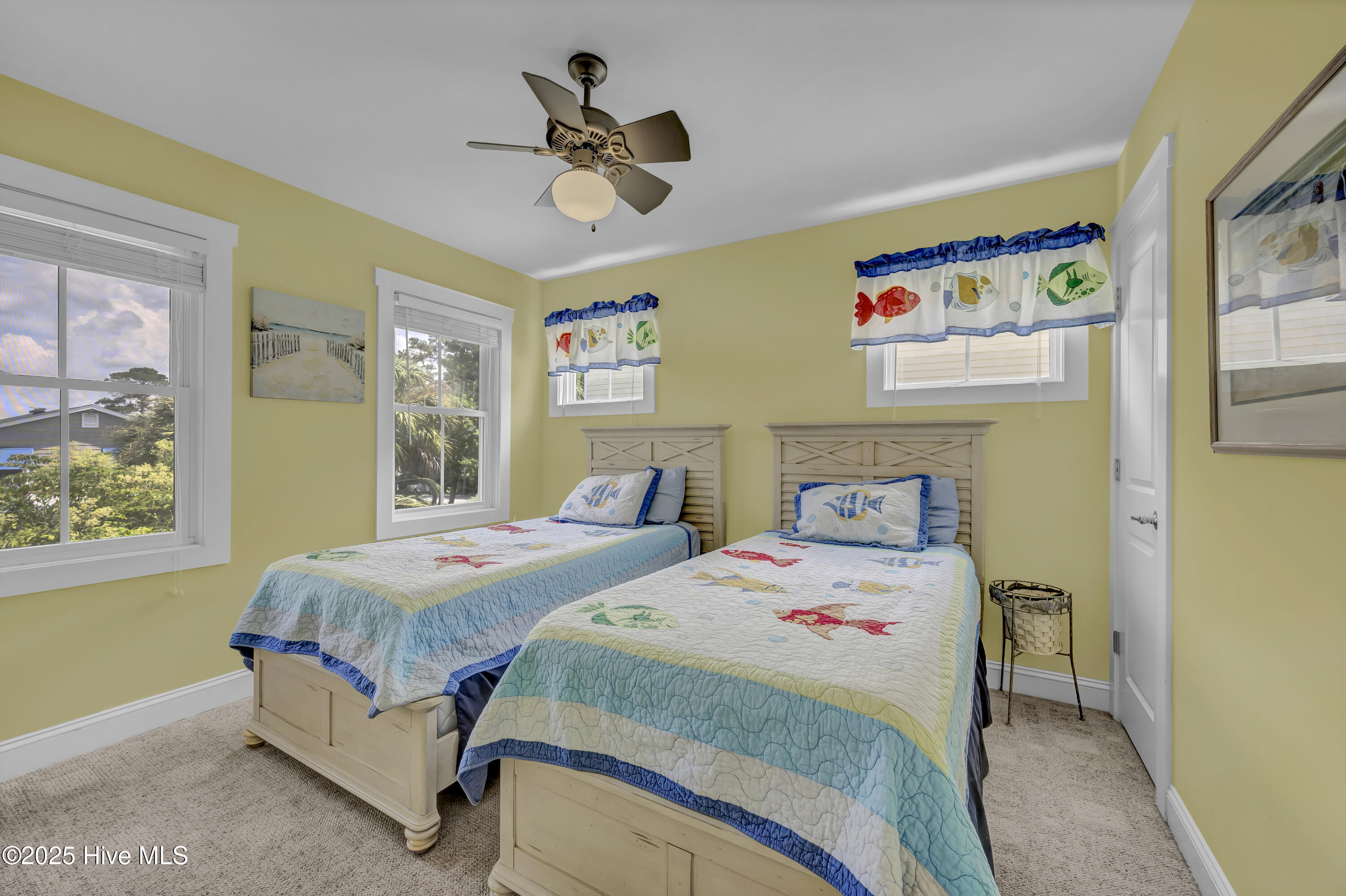 100522318 | Photo 22