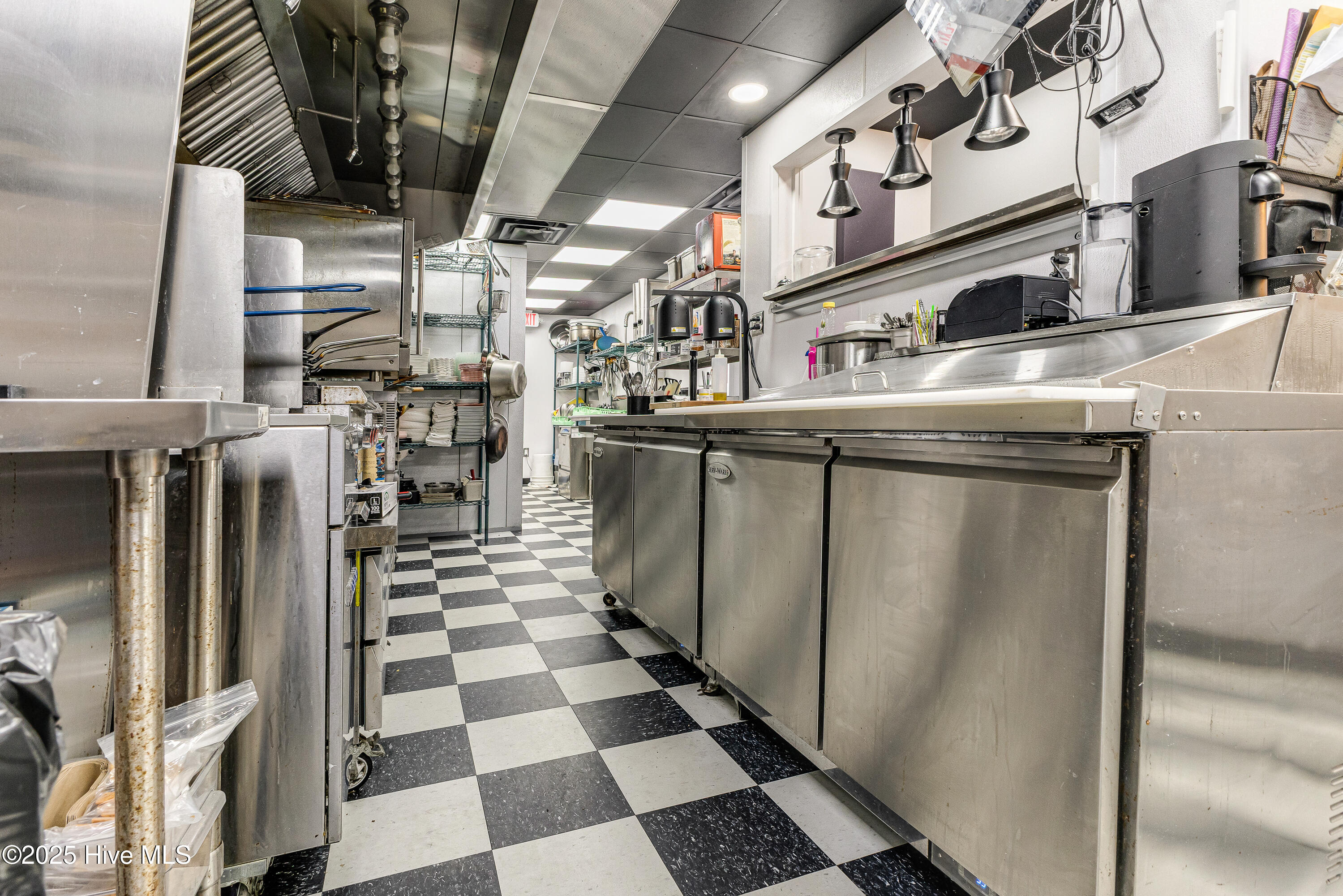 100509420 | Photo 20