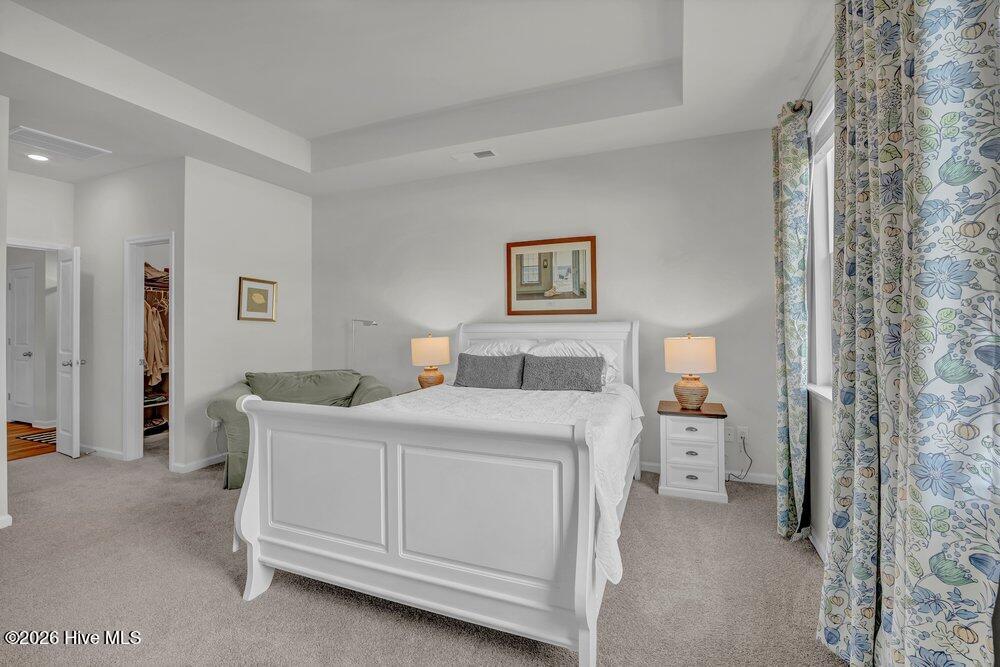 100561956 | Photo 14