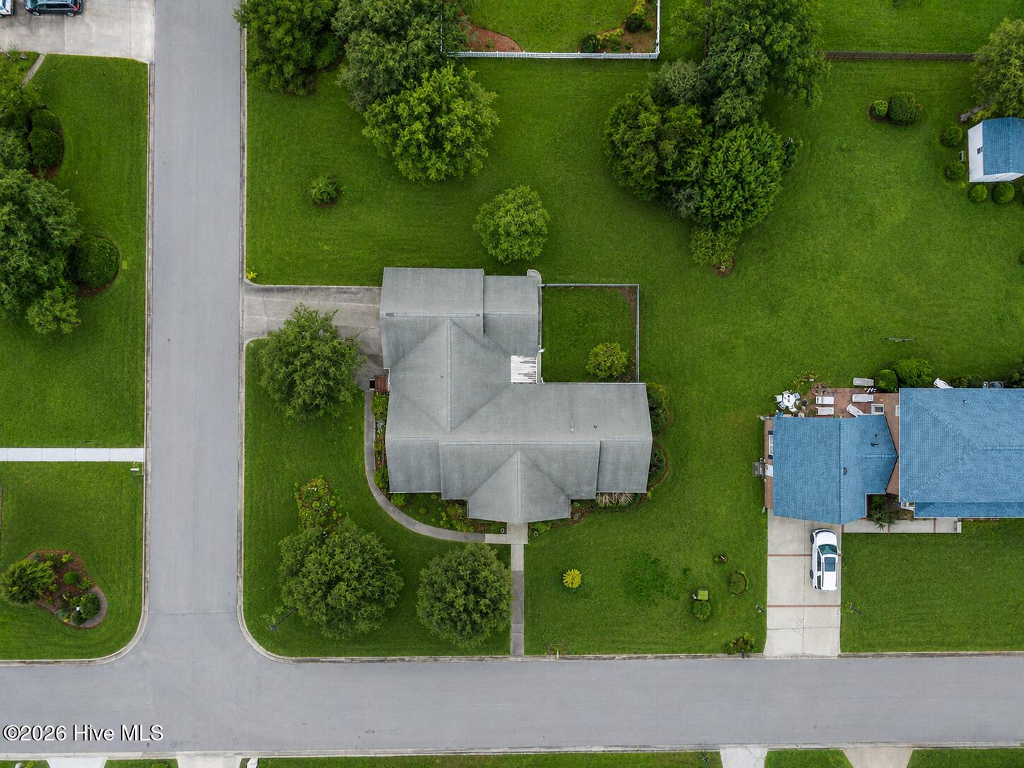 1601 River Bluff 