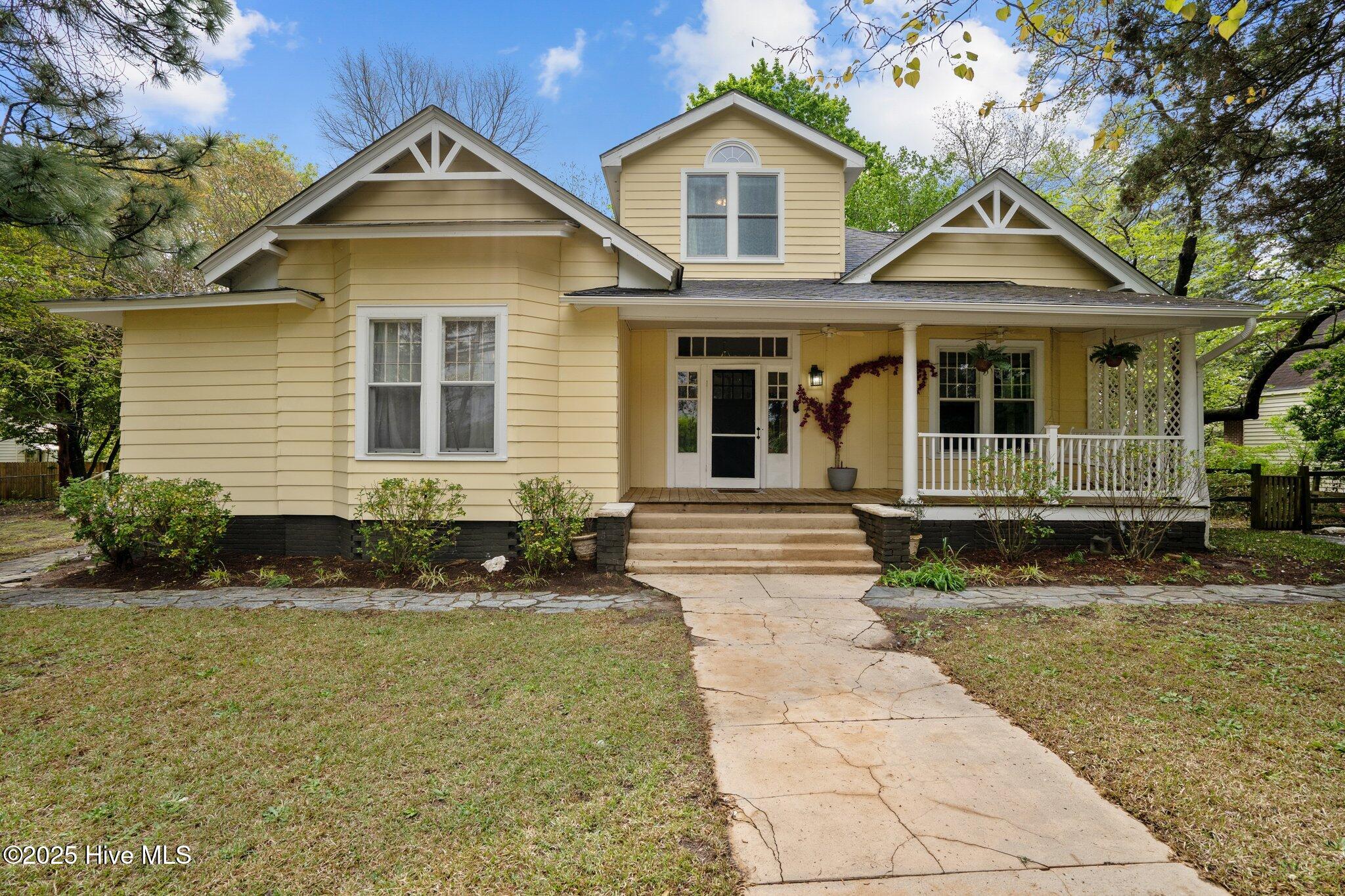 1101 Oakview Drive, Greenville, NC, 27858