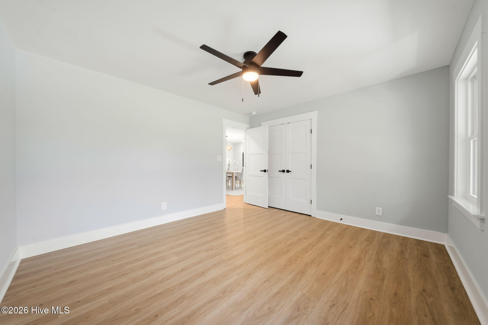 100569769 | Photo 48