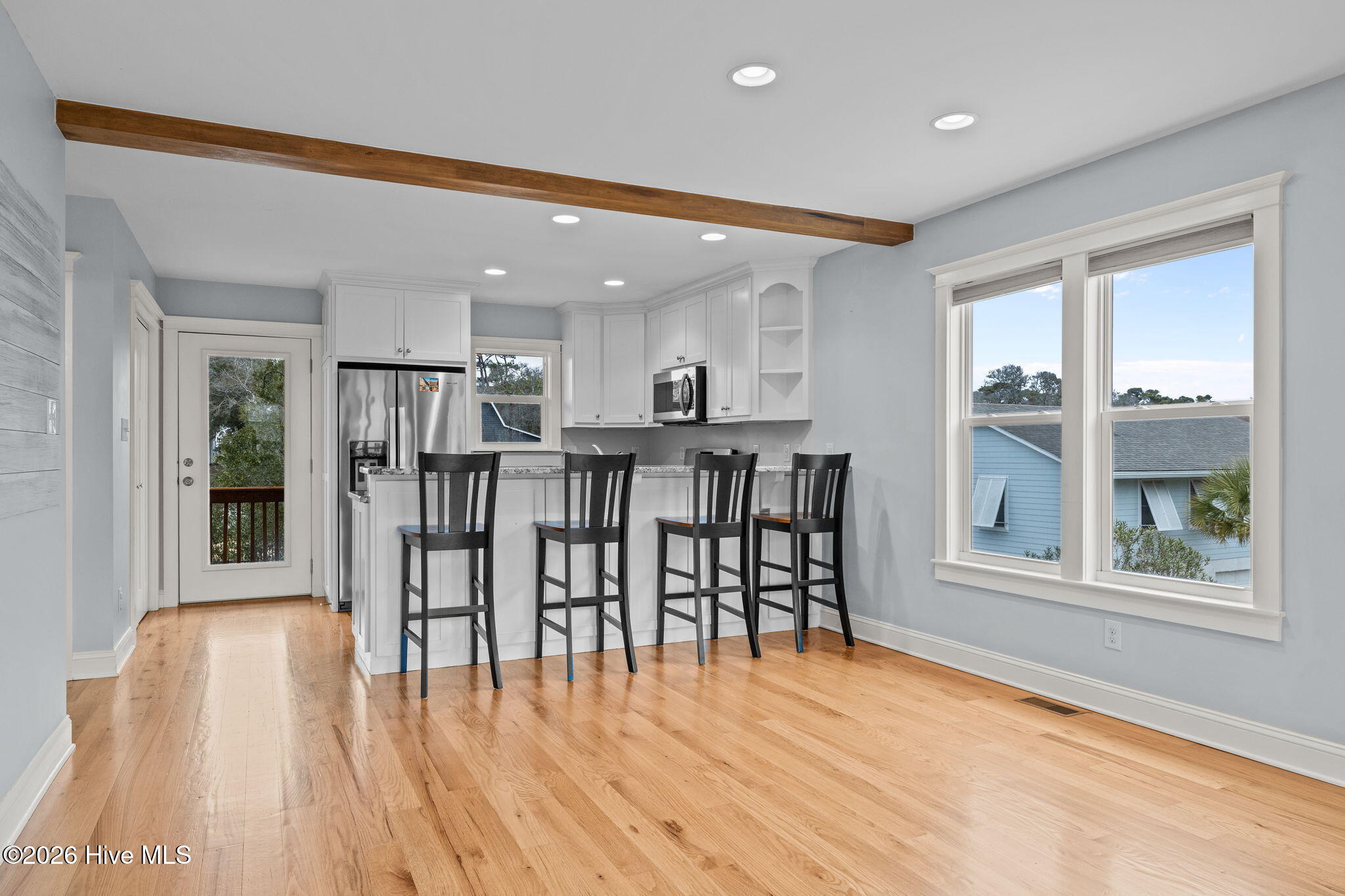 100553513 | Photo 28