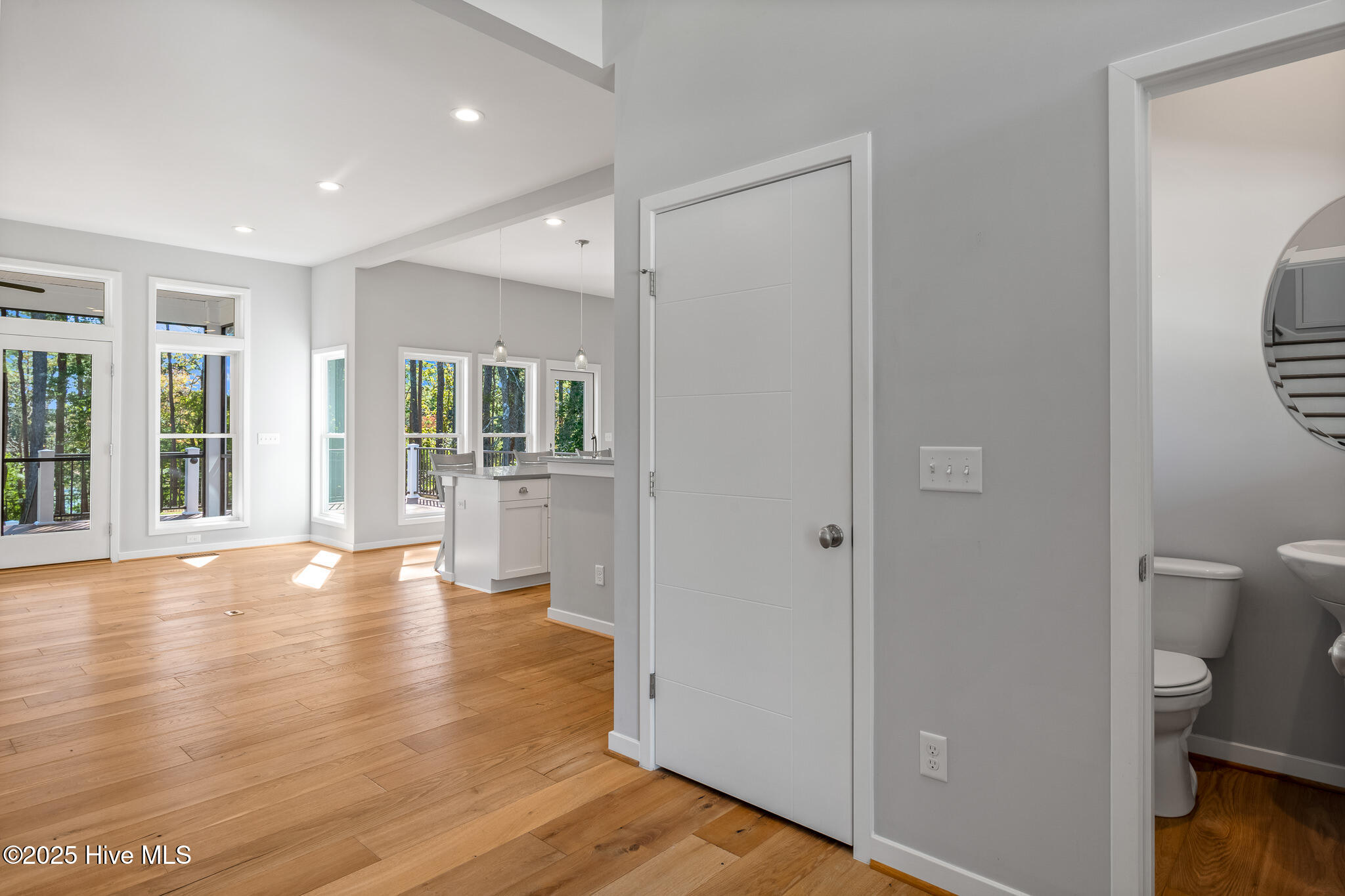 100540412 | Photo 20