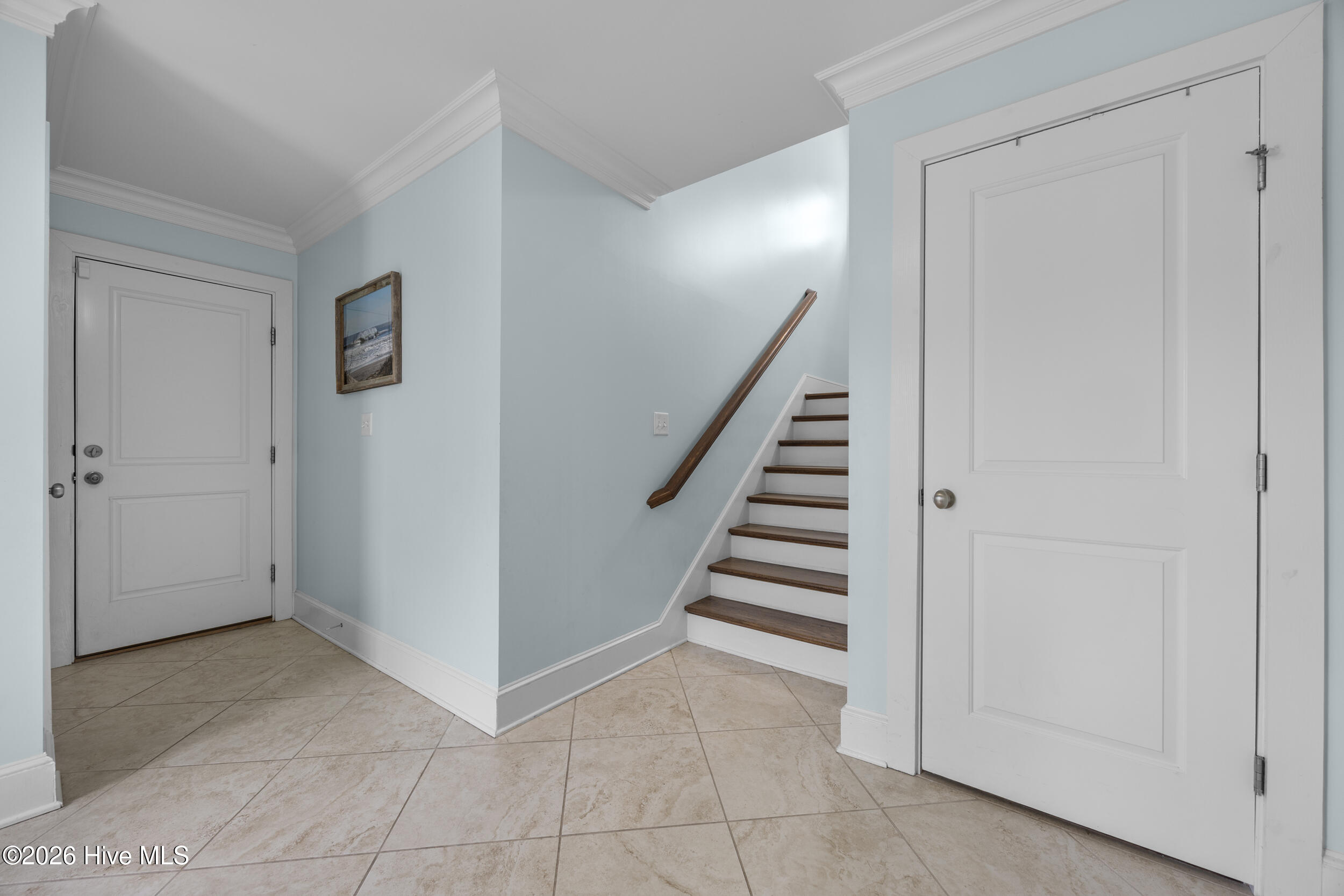 100549374 | Photo 23