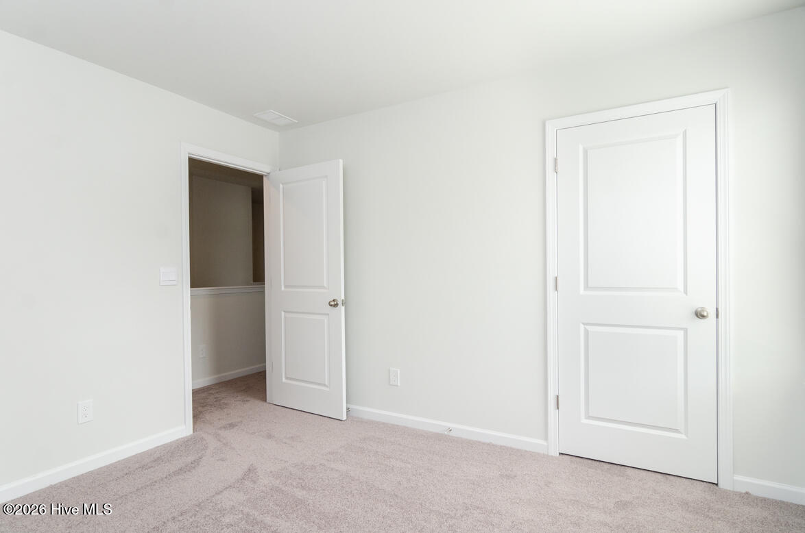 100568580 | Photo 13