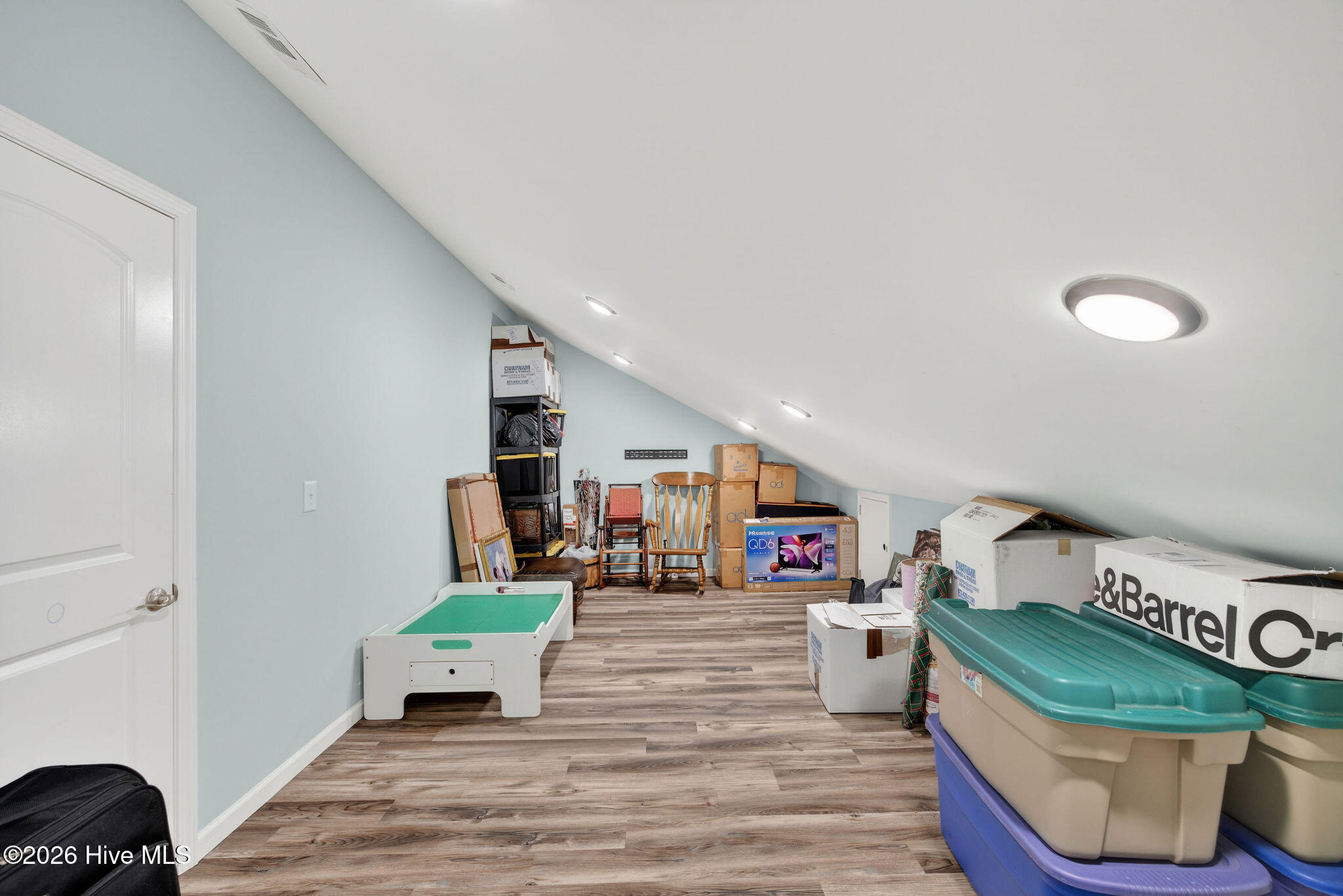 100552551 | Photo 40