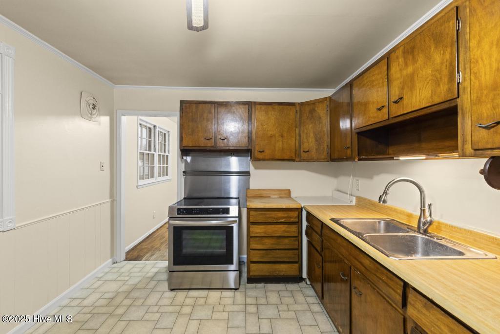 100526161 | Photo 28