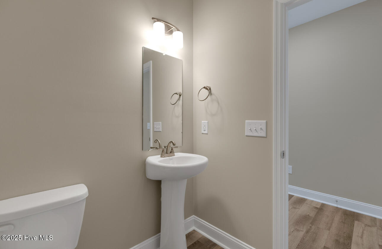 100483735 | Photo 16