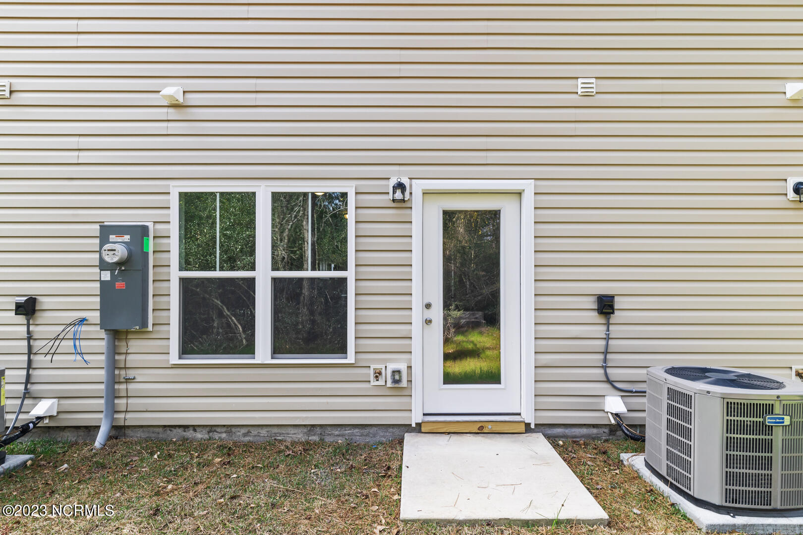 100555596 | Photo 30