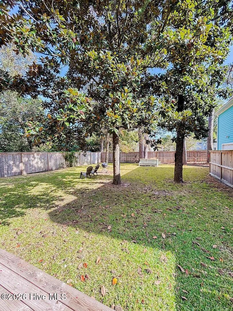 100570662 | Photo 20