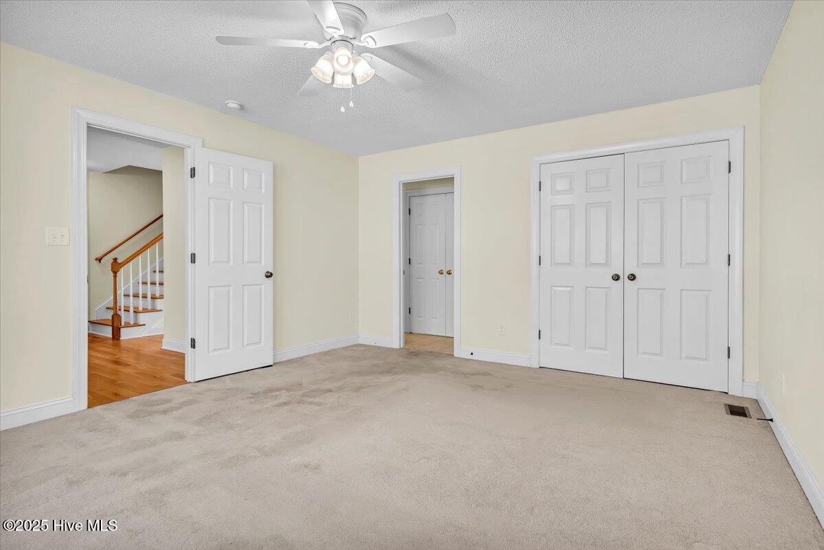 100536195 | Photo 16