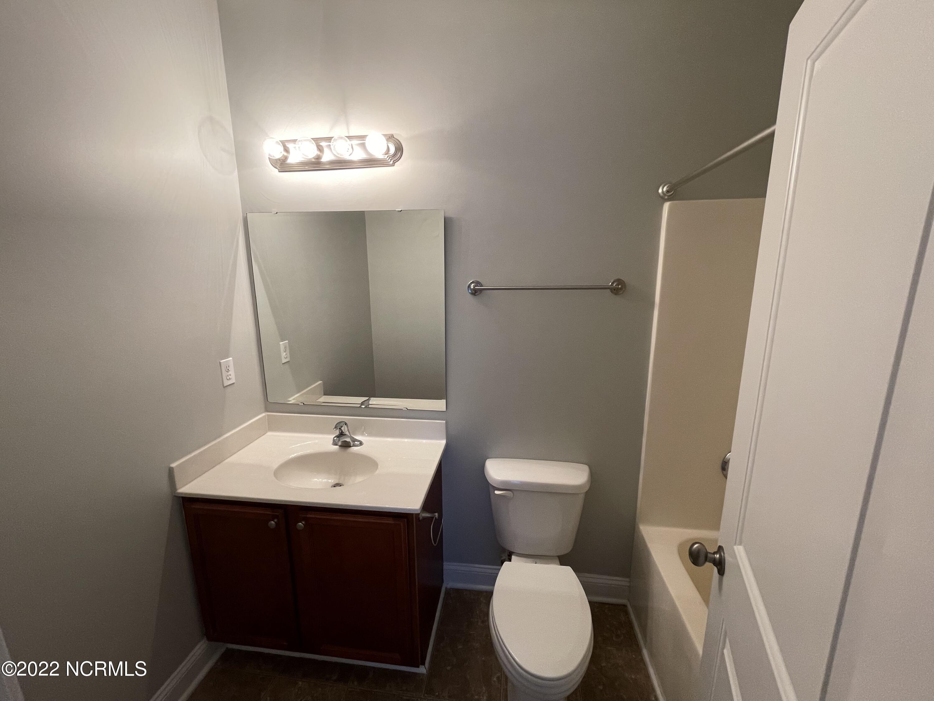 100565760 | Photo 18