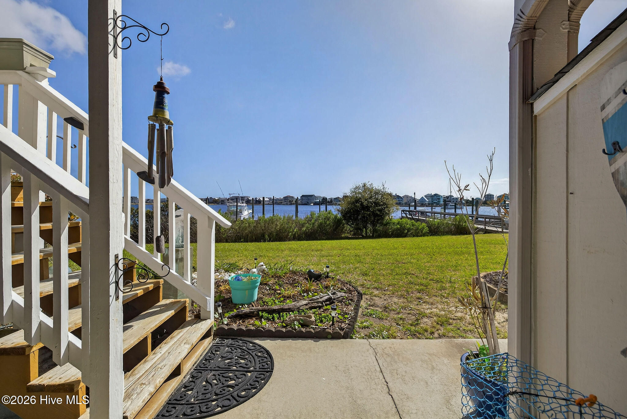 100564348 | Photo 38