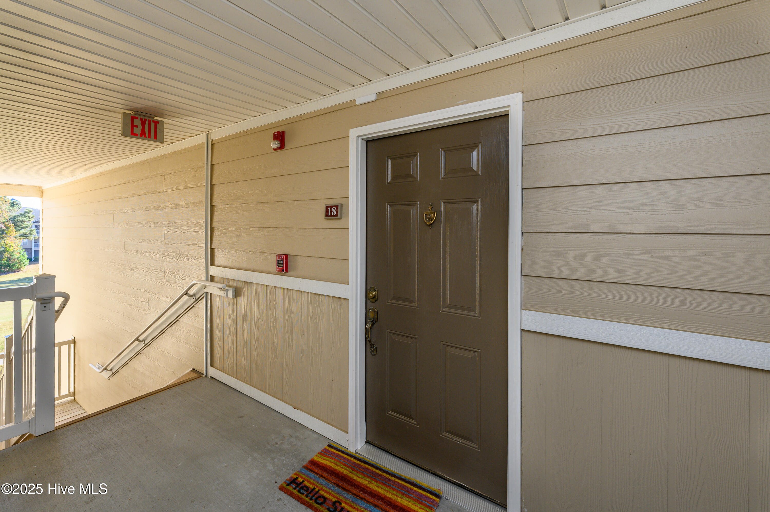 100542495 | Photo 26