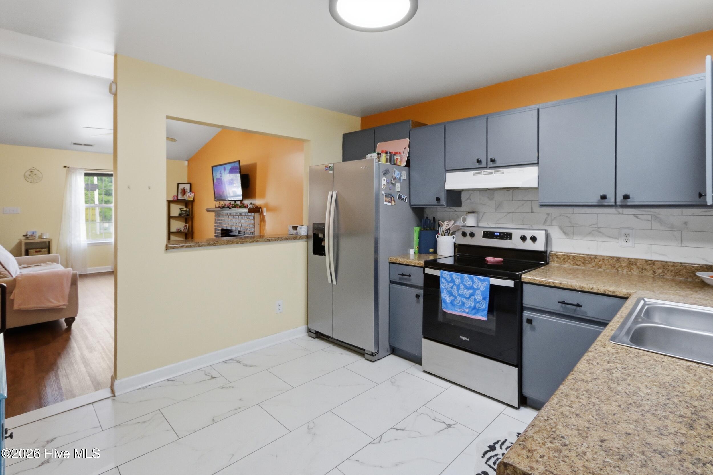 103 Glenside Court,Midway Park