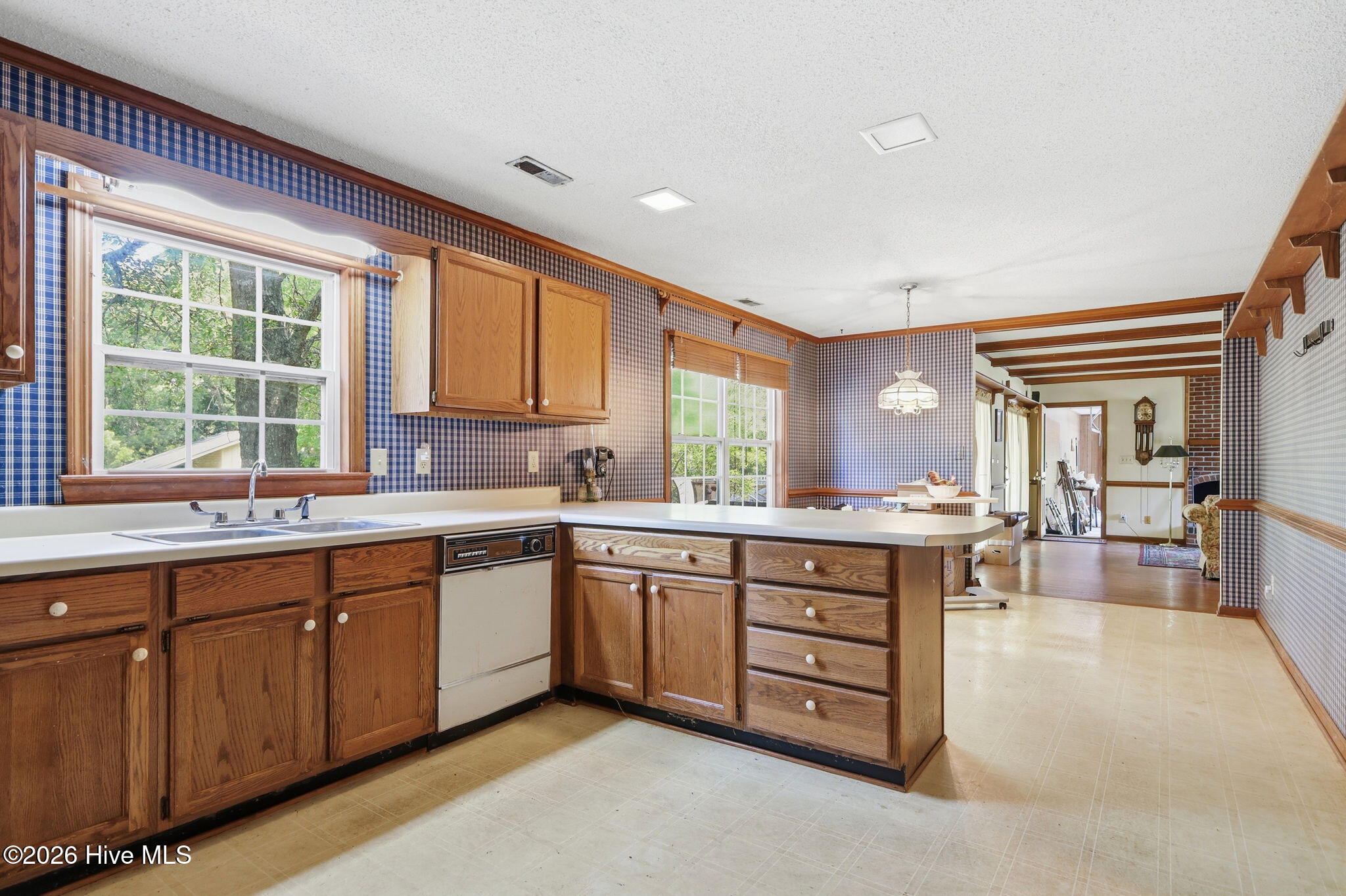 2604 One Iron Street,Morehead City
