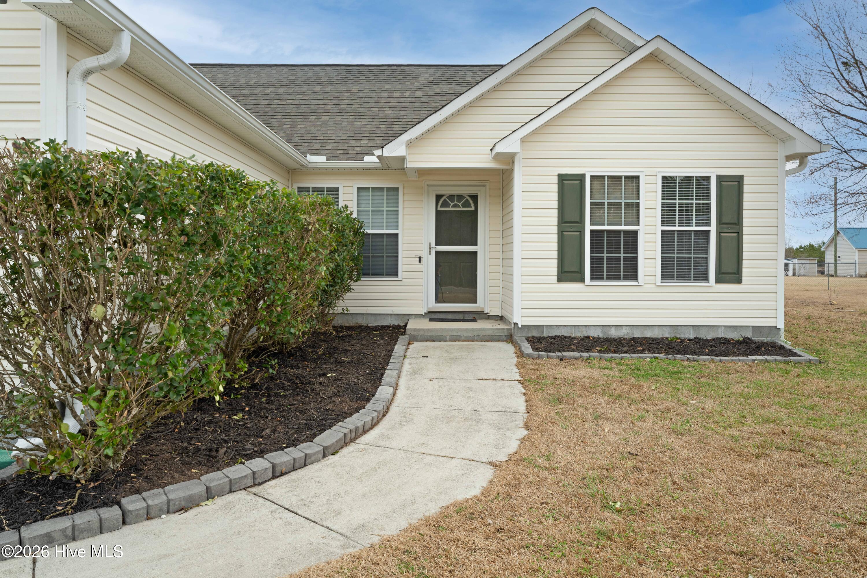 375 Nine Mile Road, Maple Hill, NC 28454 – photo 6: 375 Nine Mile Road-3