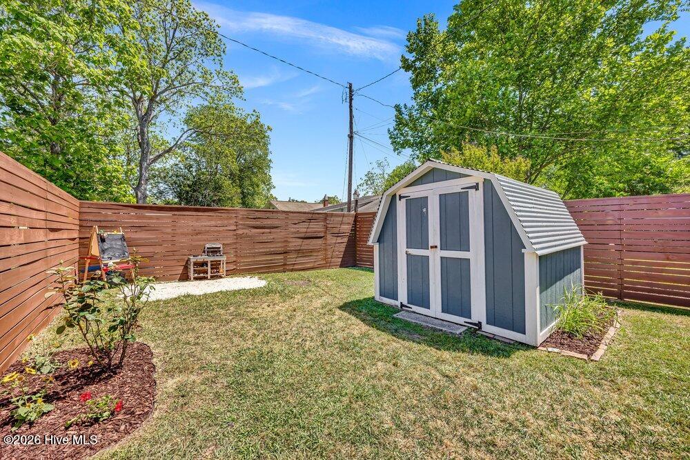 100568579 | Photo 27