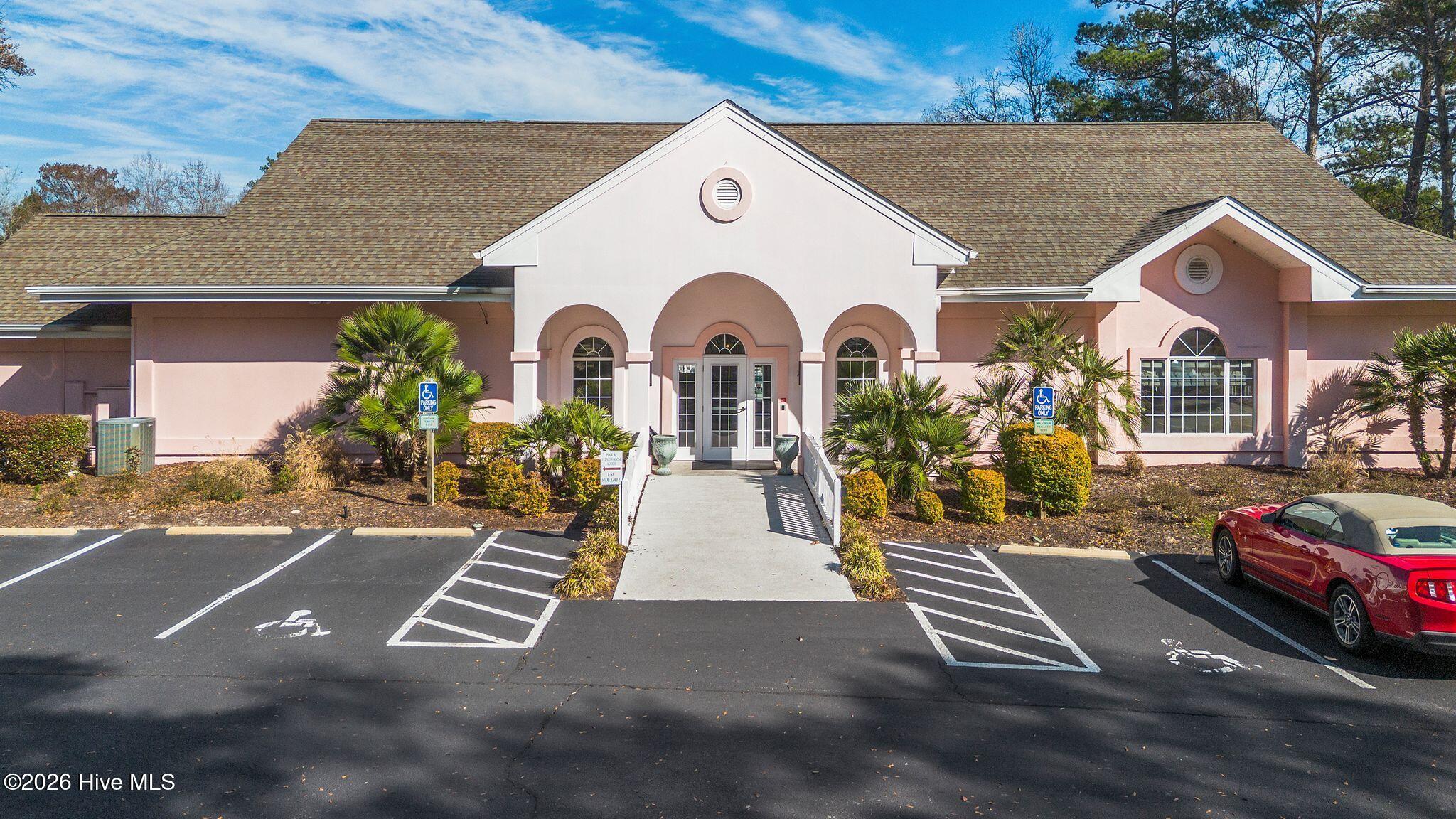 100559156 | Photo 44