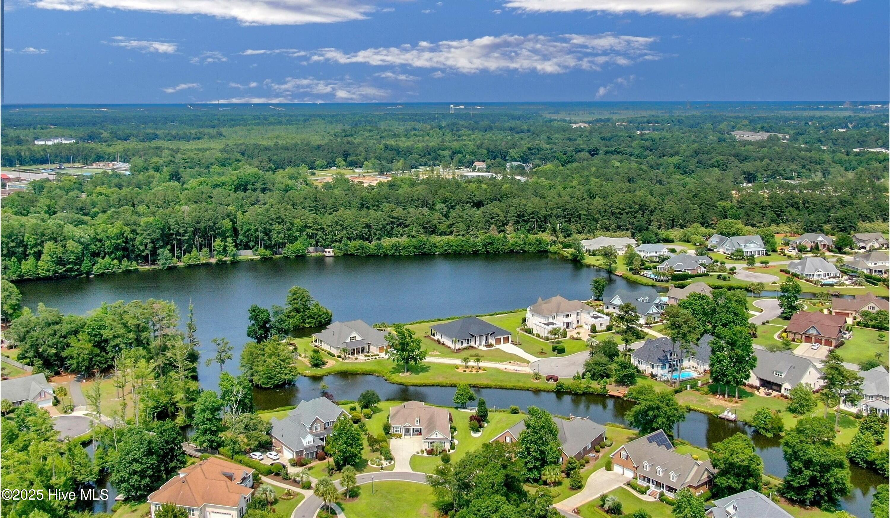 100547975 | Photo 55