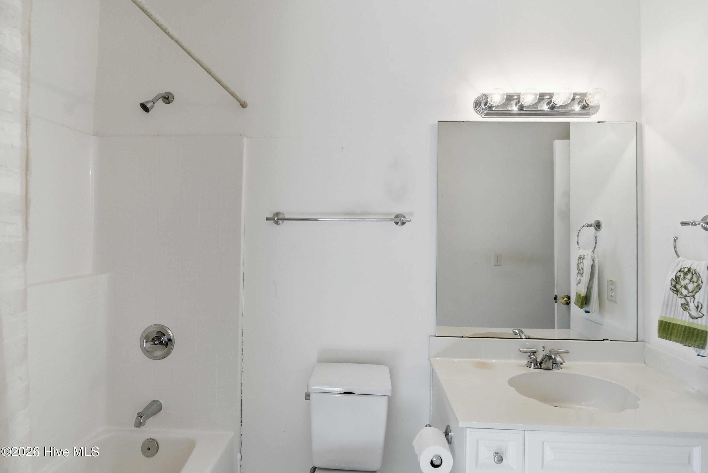 100564038 | Photo 37