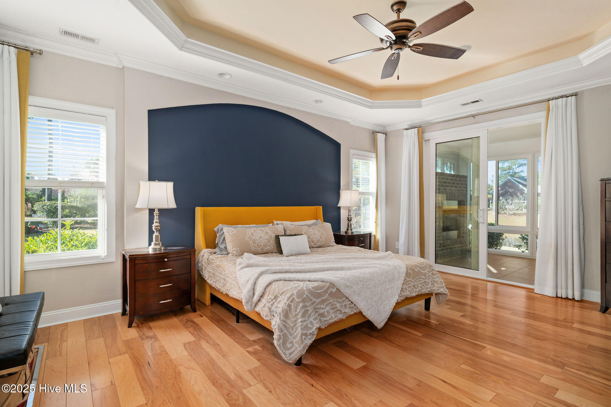 100542453 | Photo 15