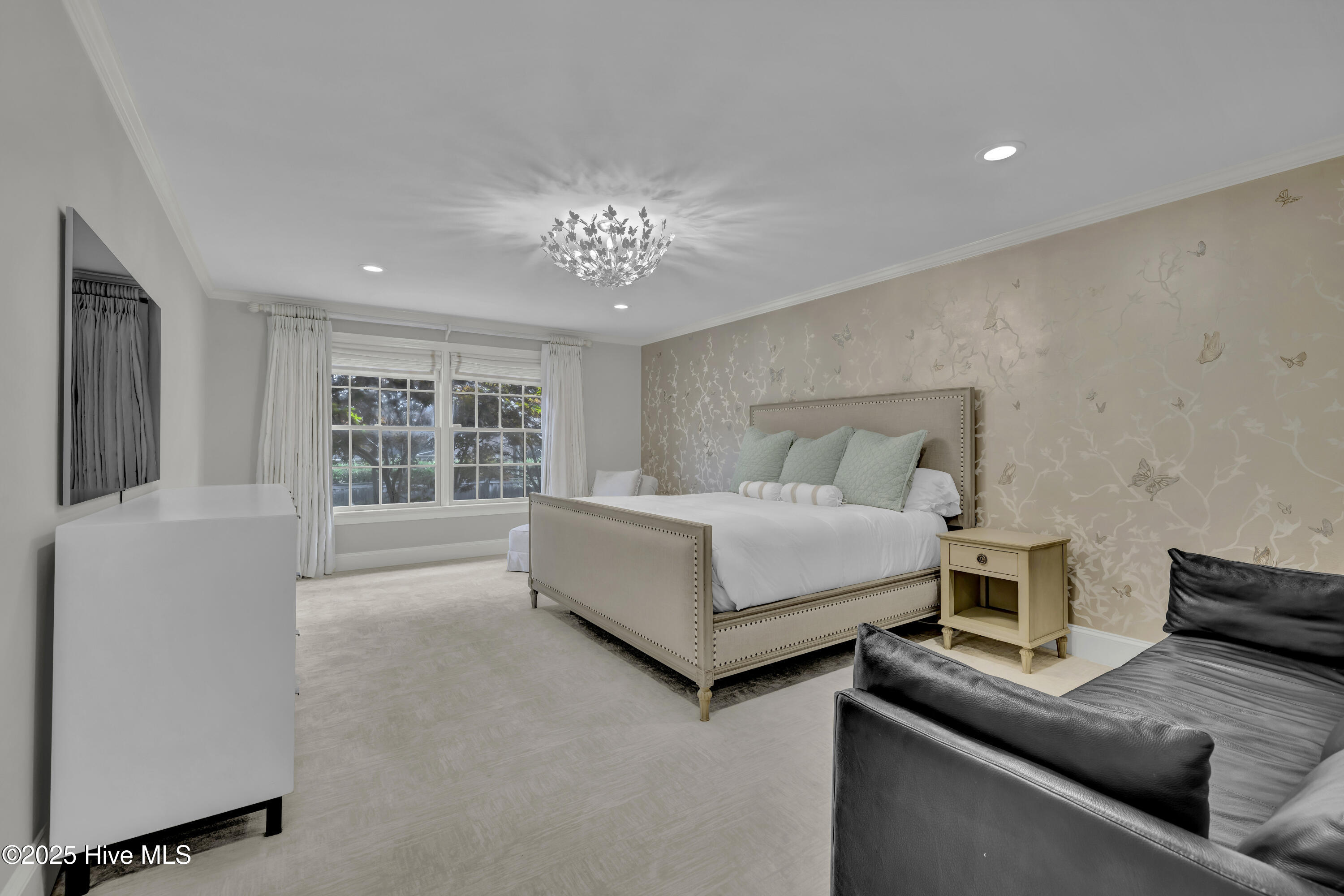 100519719 | Photo 13