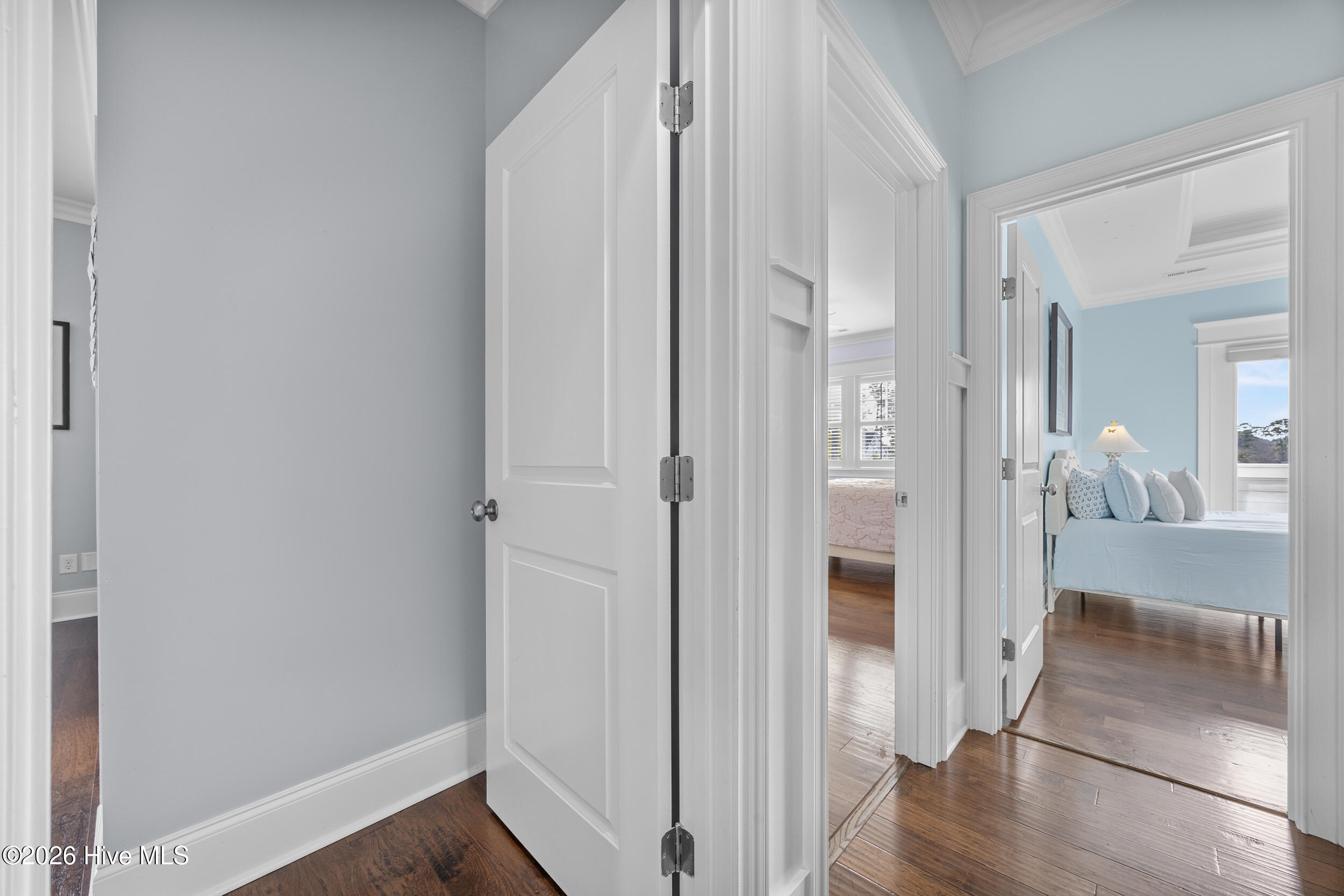 100549374 | Photo 42