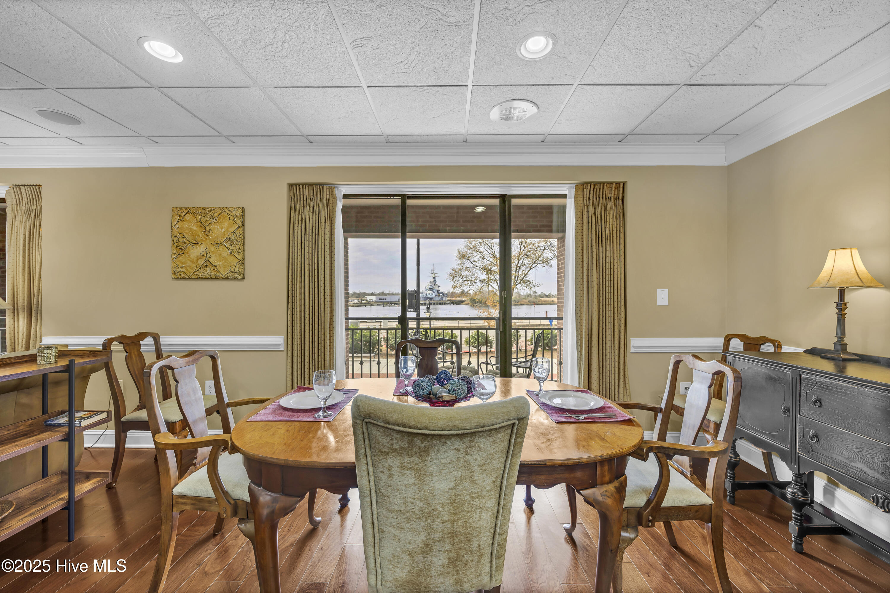 100546499 | Photo 10