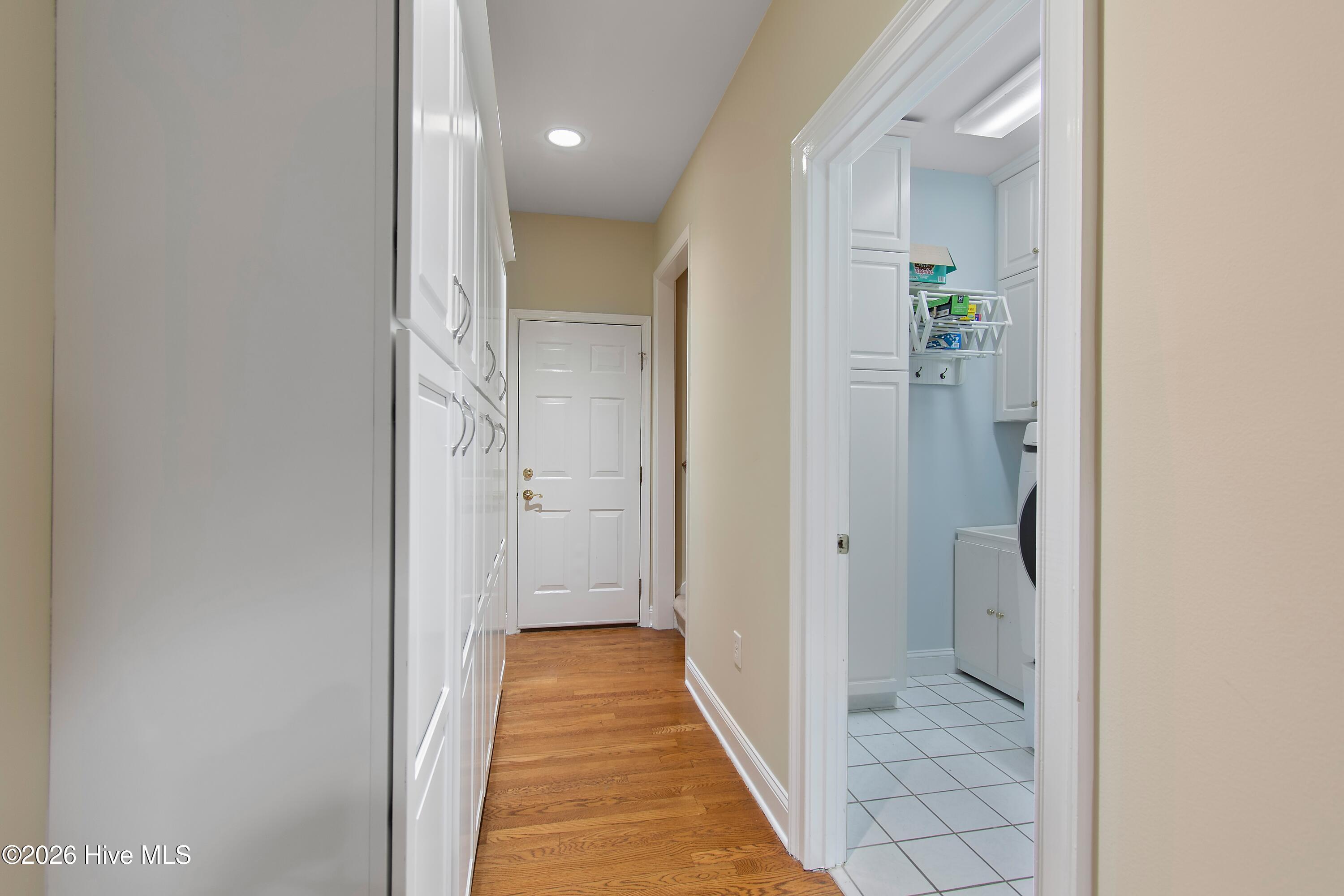 100557471 | Photo 30