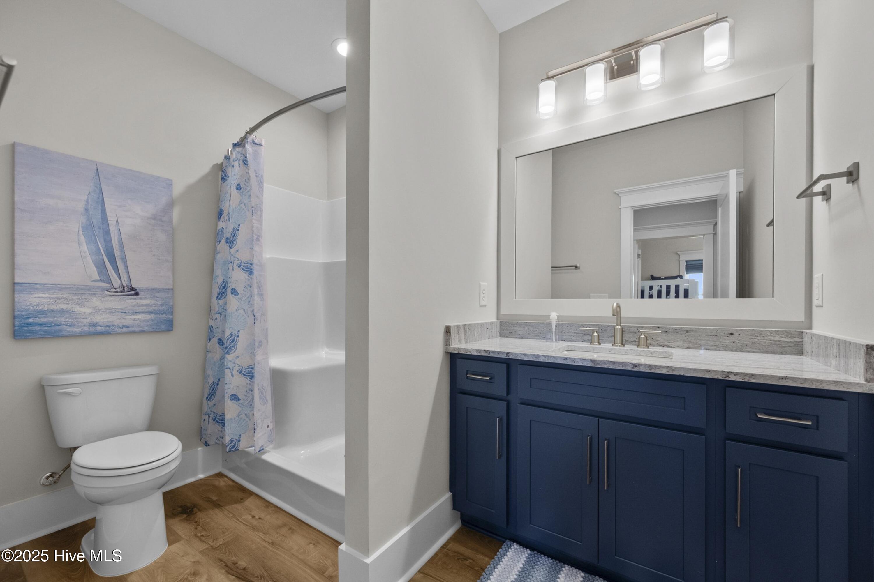 100510701 | Photo 43