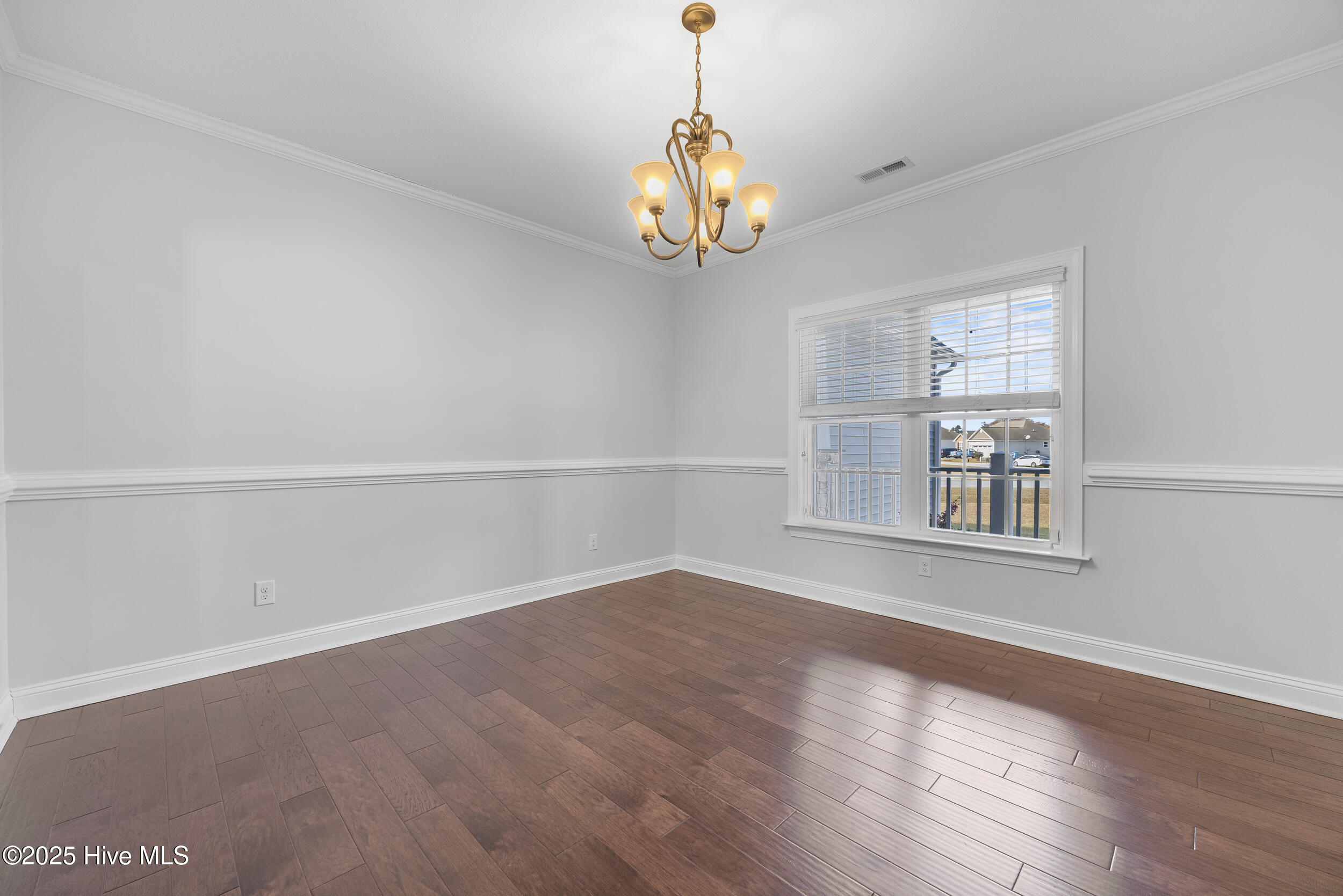 100542328 | Photo 19