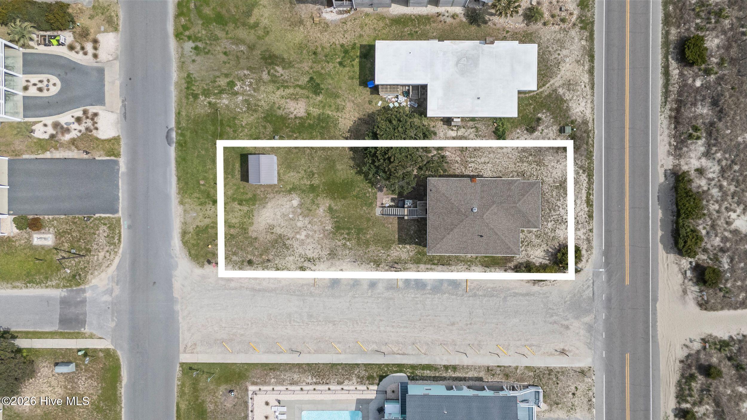 100563115 | Photo 62