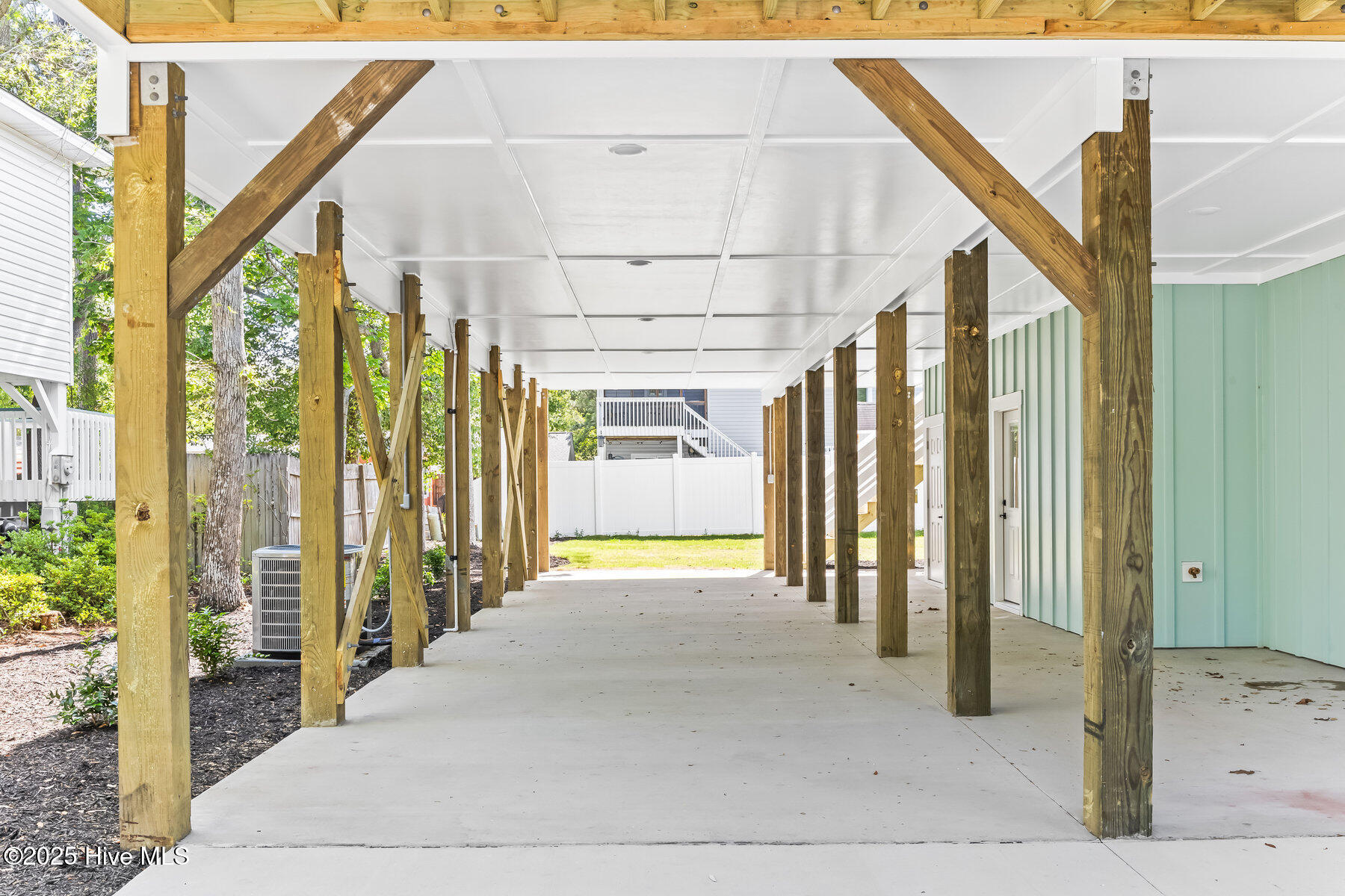 100505101 | Photo 39