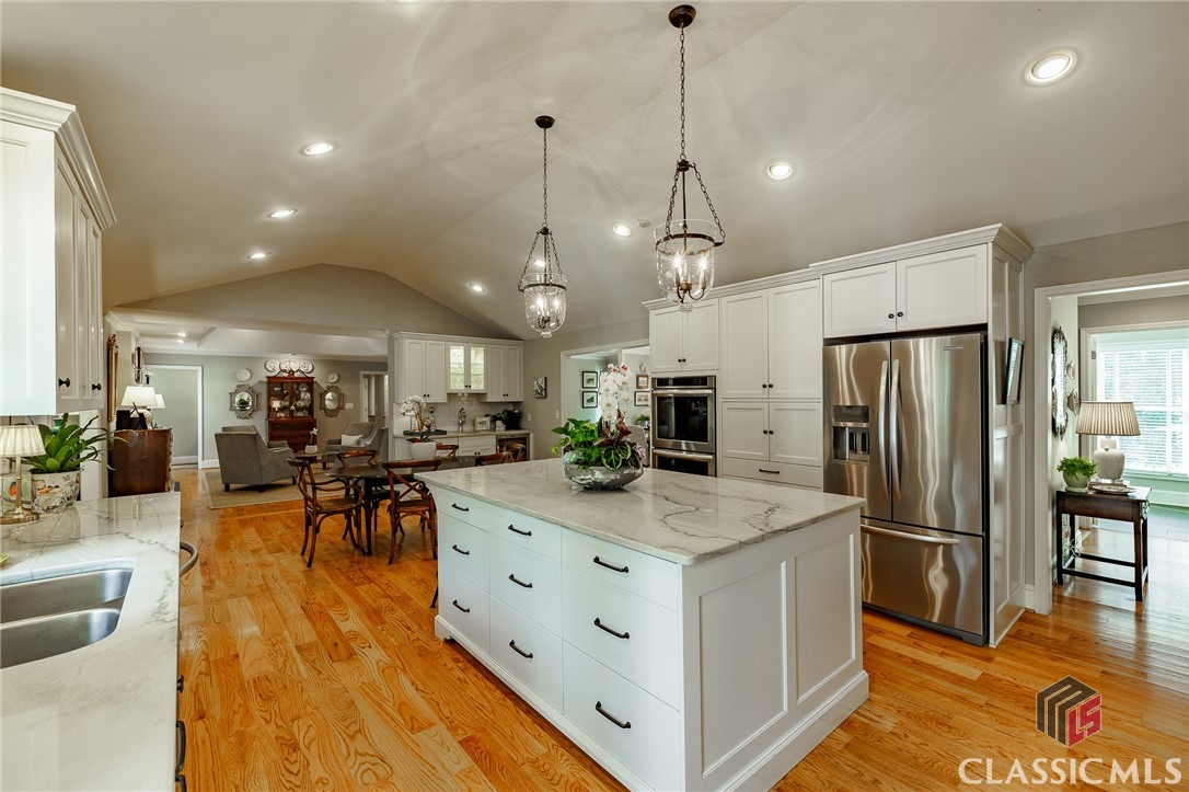 1060 Woodhollow Lane