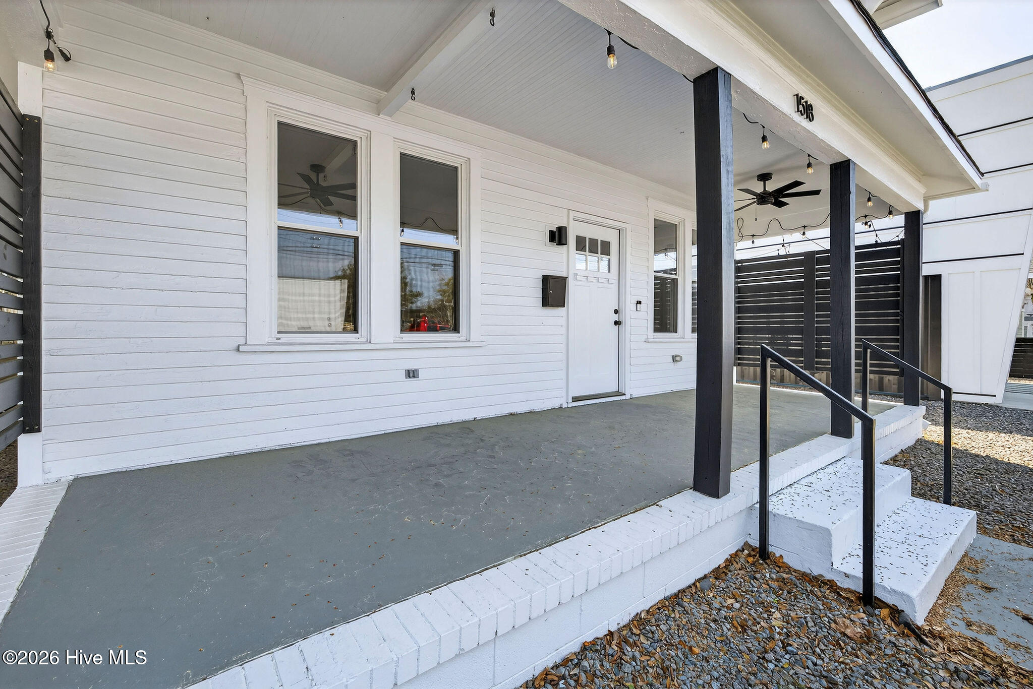 100563624 | Photo 29