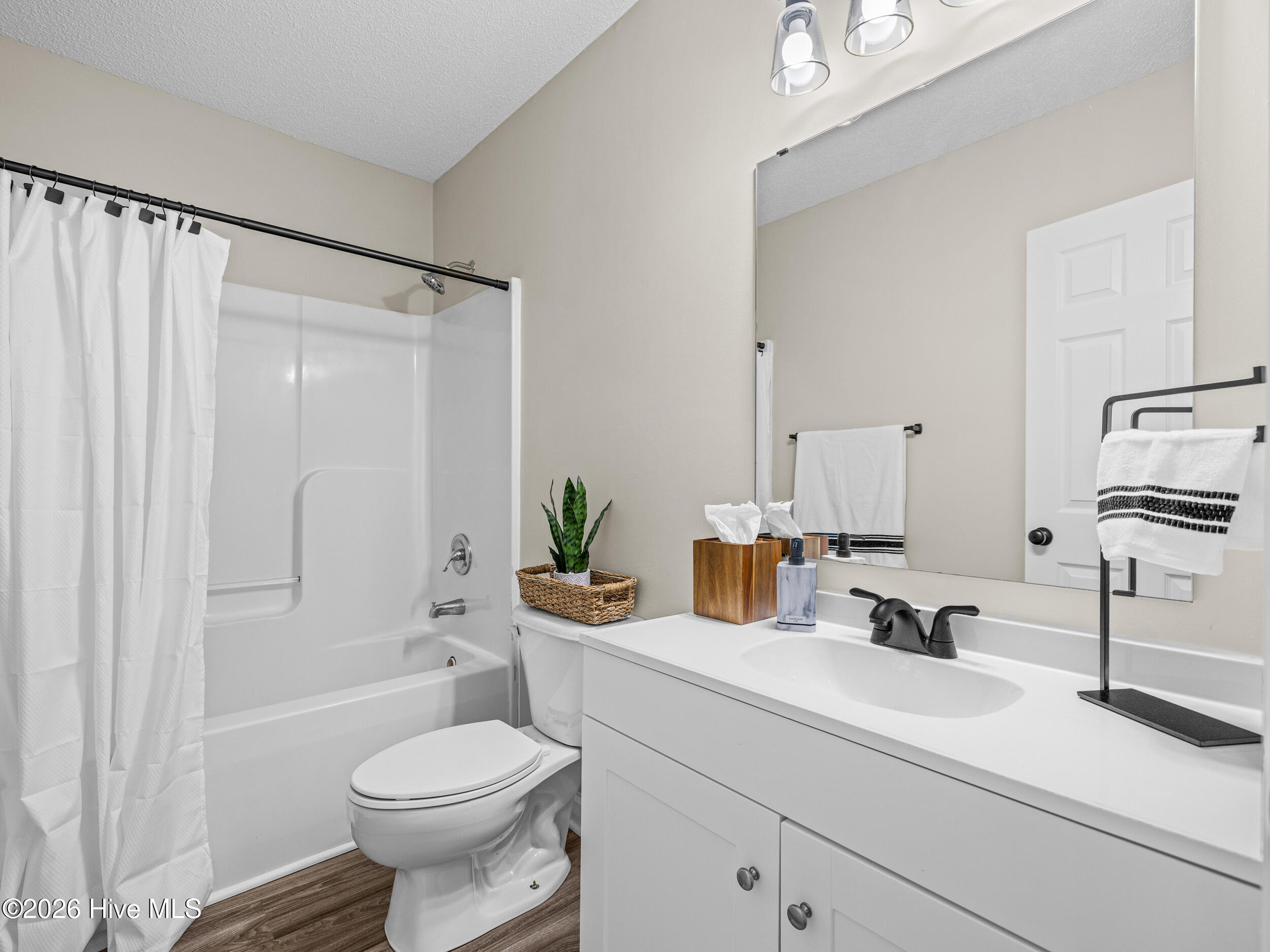 100554469 | Photo 21