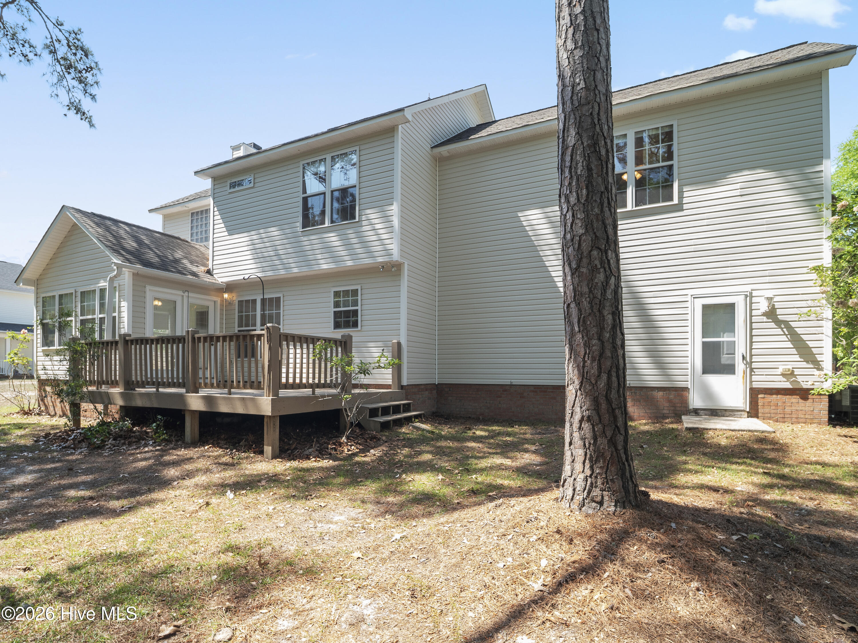 100570640 | Photo 57