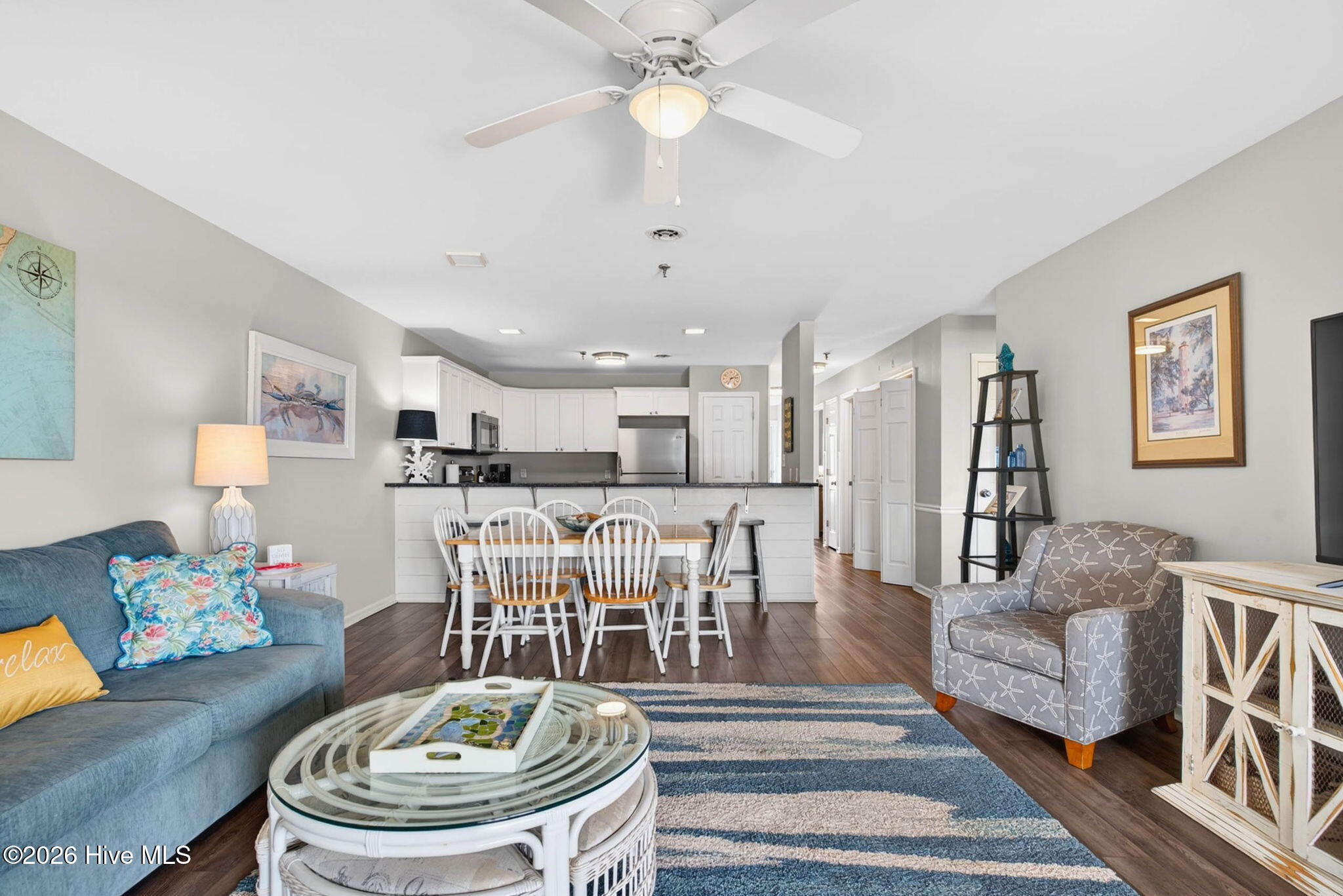 100570514 | Photo 14