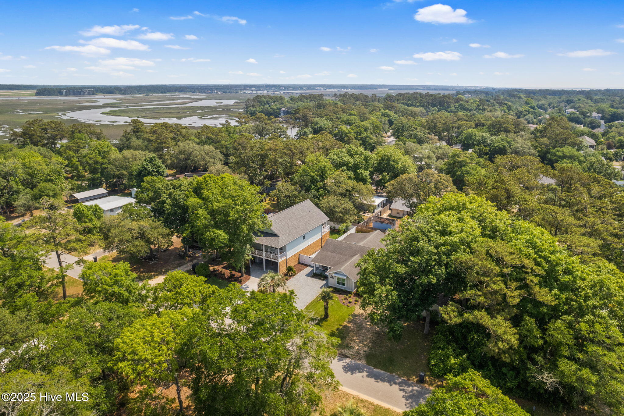 100492743 | Photo 48