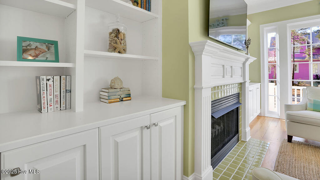 100538863 | Photo 13