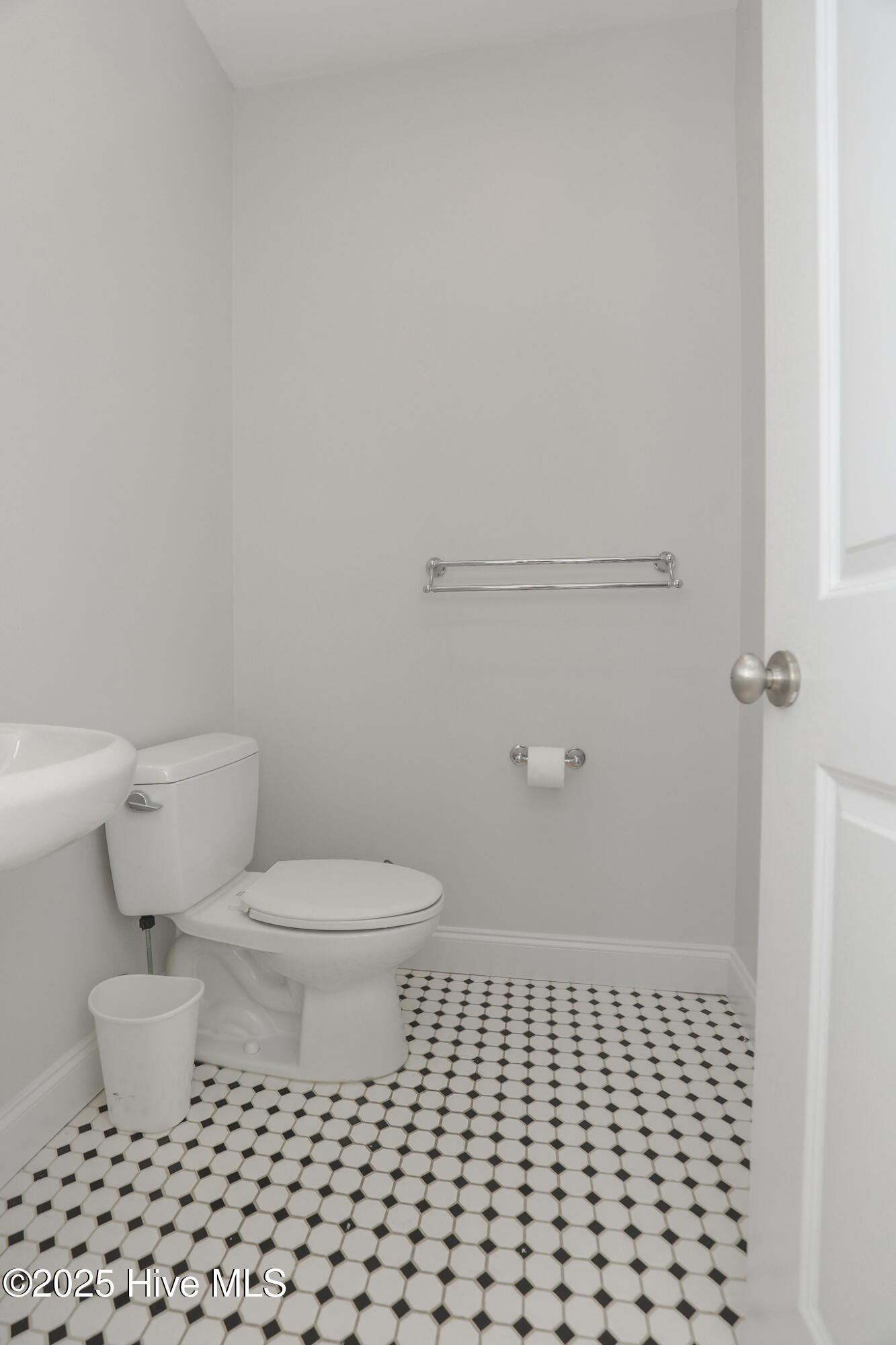 100530782 | Photo 40