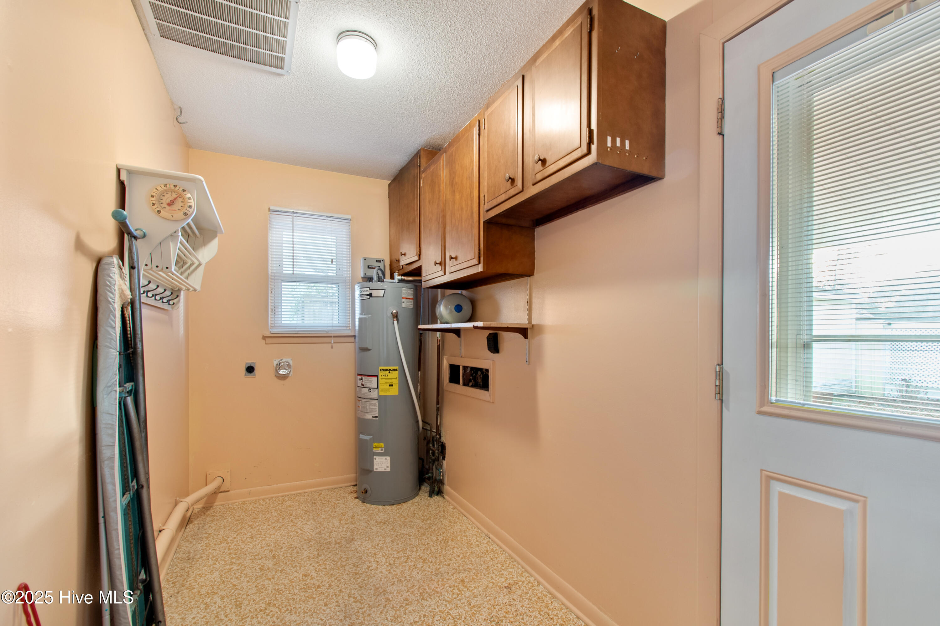 100538072 | Photo 15