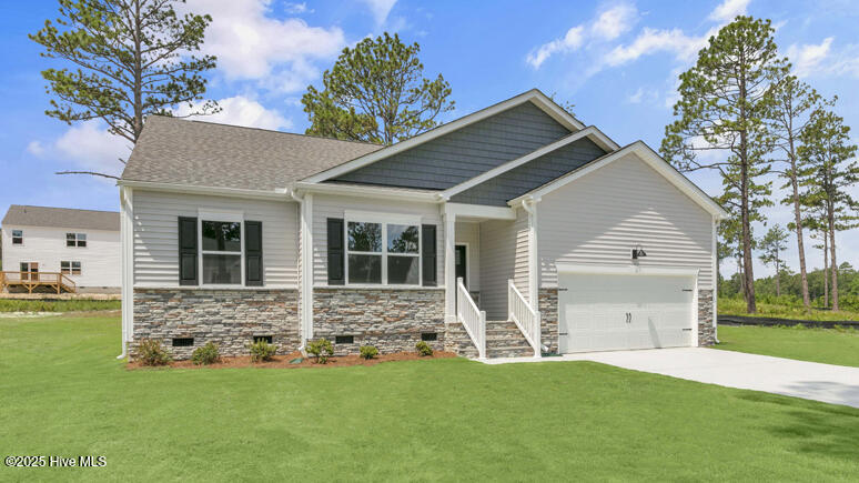 Homes for sale in West End, NC | 3120 Platinum Cir, West End, NC 27376 | MLS# 100494866