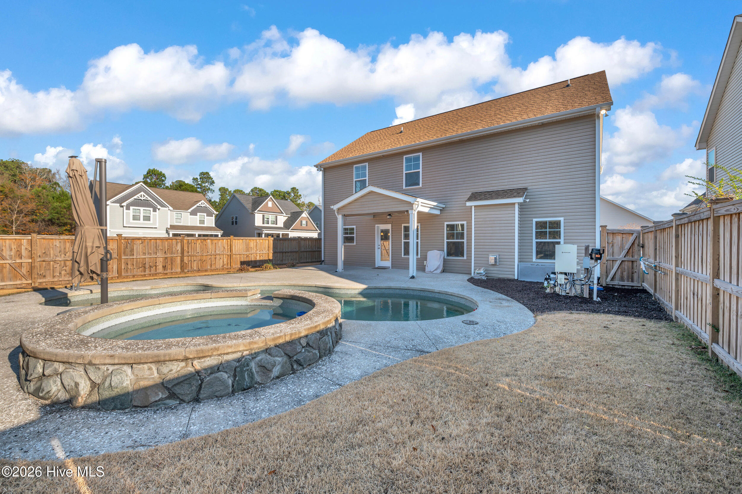 100547452 | Photo 37