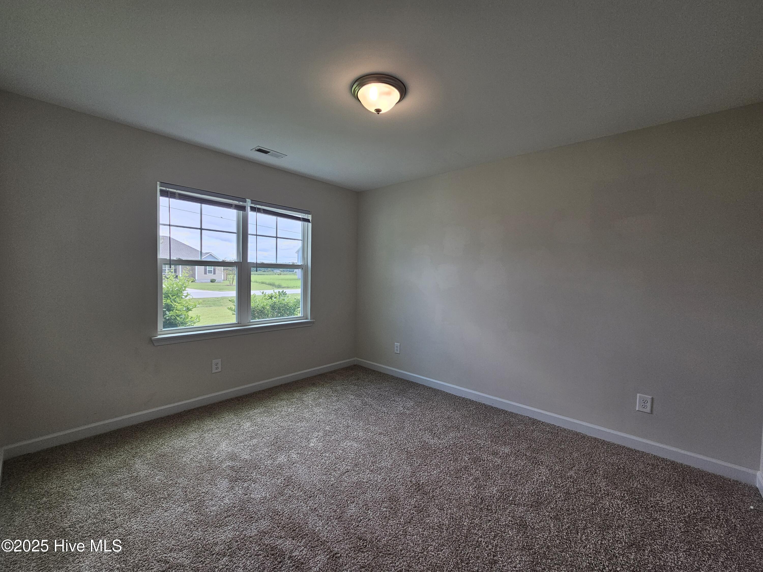 100526822 | Photo 17