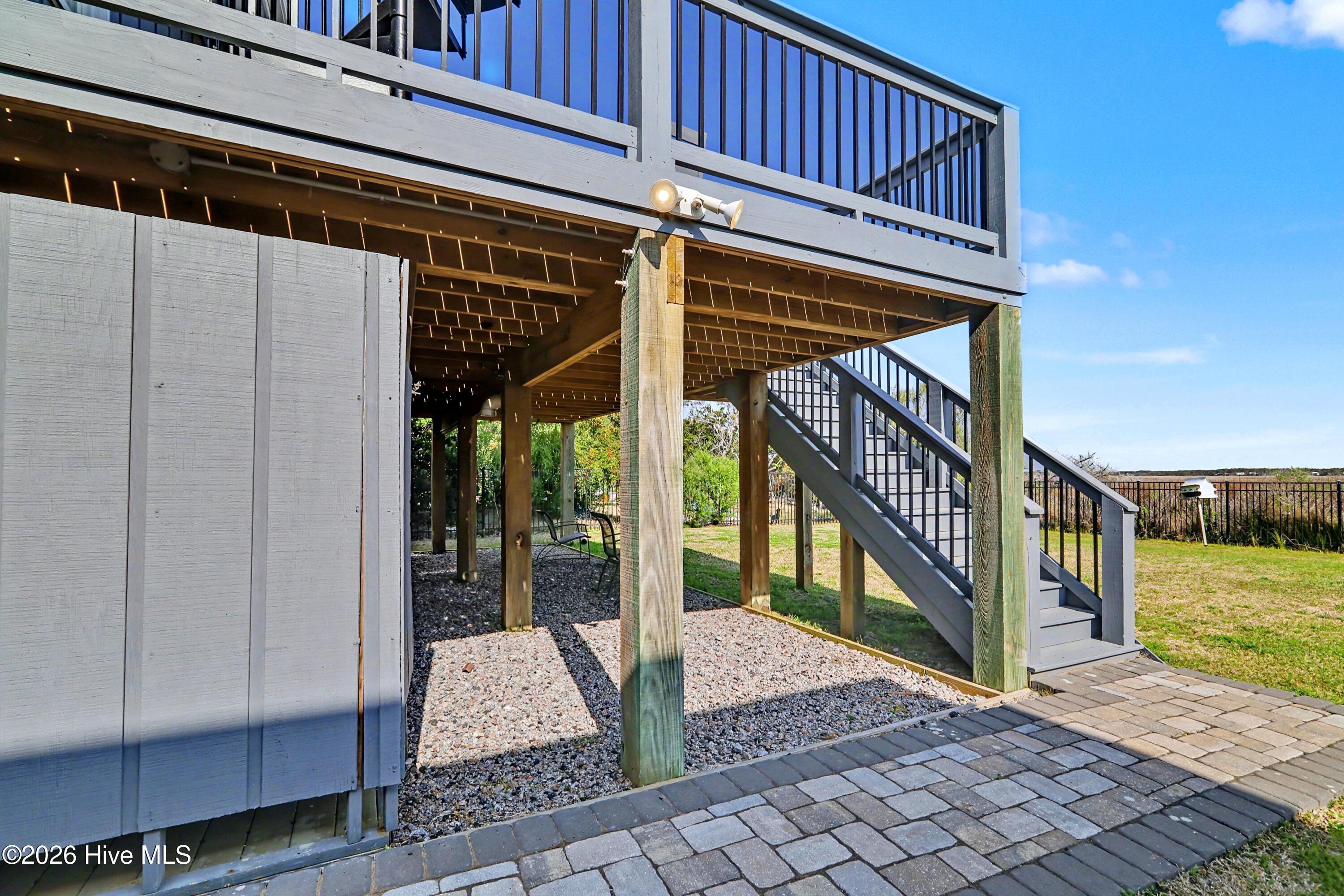 100563218 | Photo 28