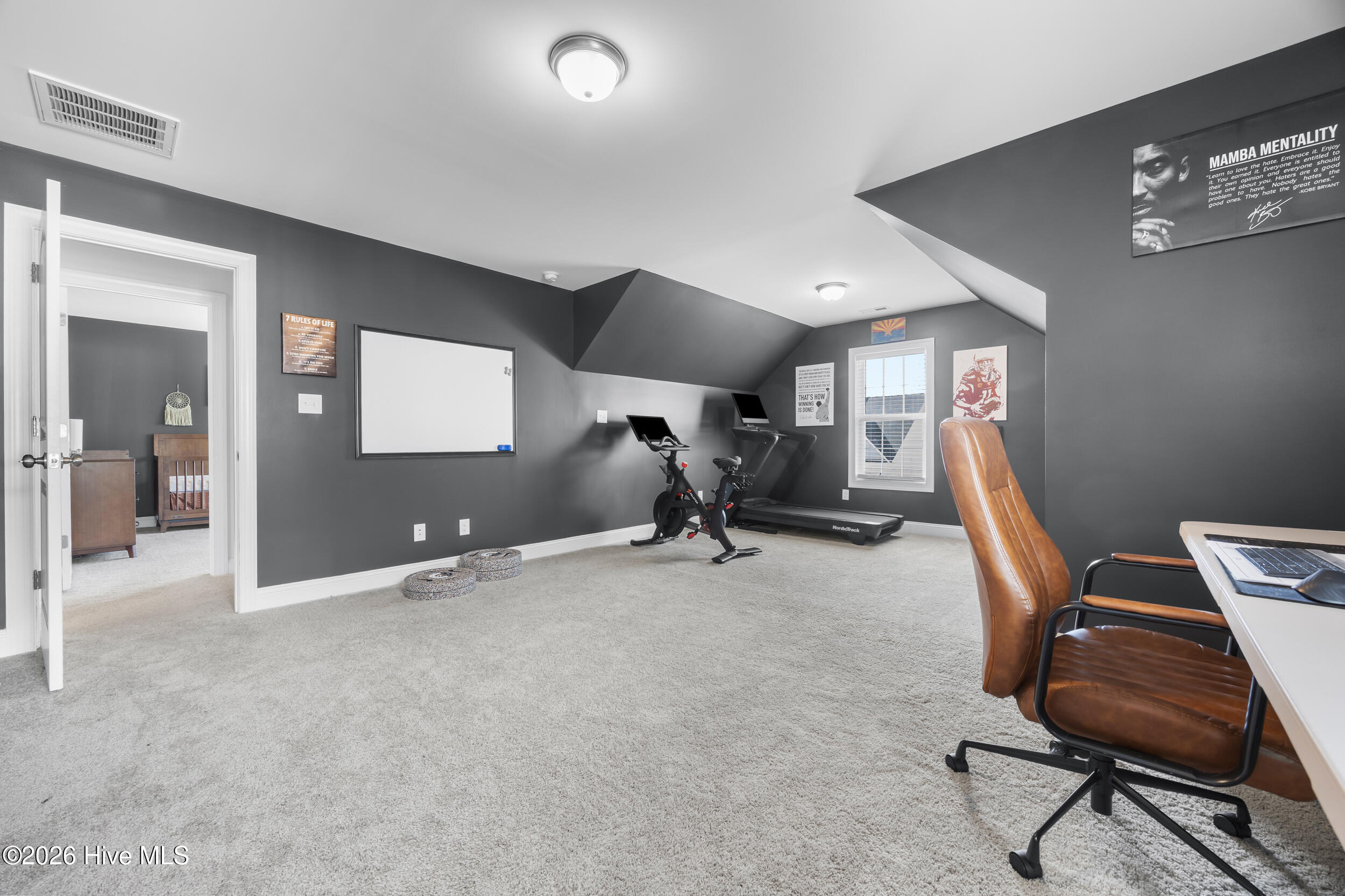 100559002 | Photo 38